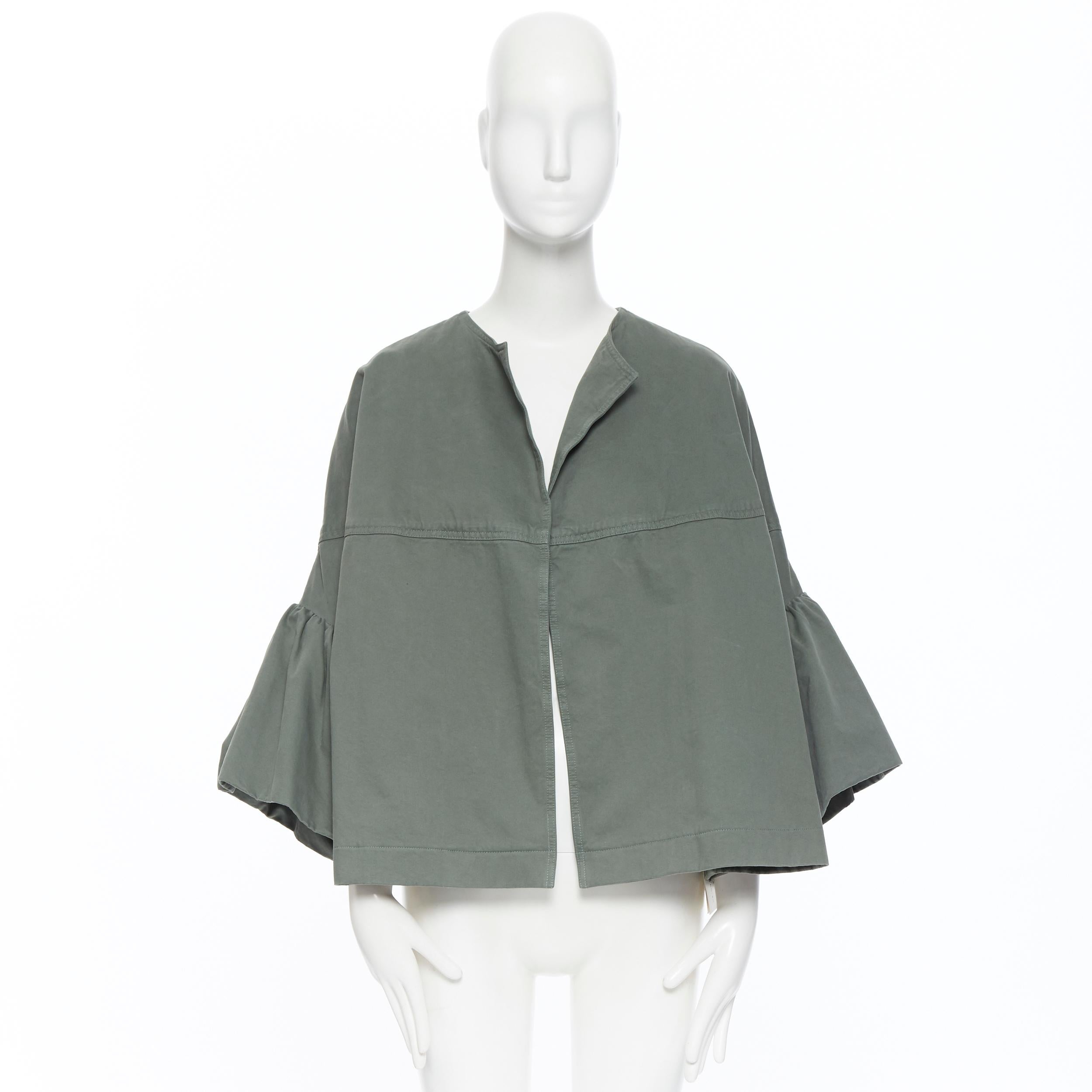 new DRIES VAN NOTEN Vera khaki green washed cotton bell sleeve swing jacket M
Brand: Dries Van Noten
Model Name / Style: Bell sleeve jacket
Material: Cotton
Color: Green
Pattern: Solid
Extra Detail: Open front 3/4 sleeve.
Made in: