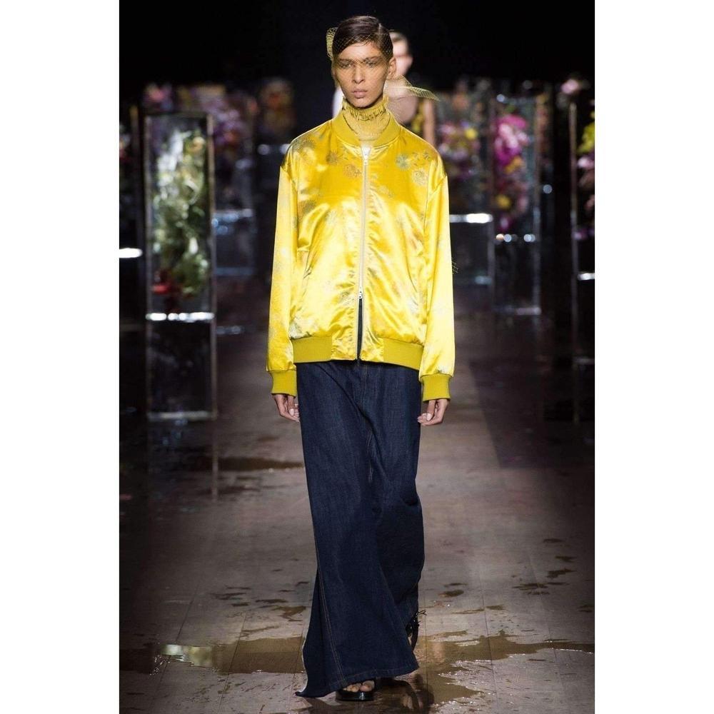 New DRIES VAN NOTEN 'Vesmes' Reversible Floral Print Bomber Satin Jacket sz M In New Condition For Sale In Brossard, QC