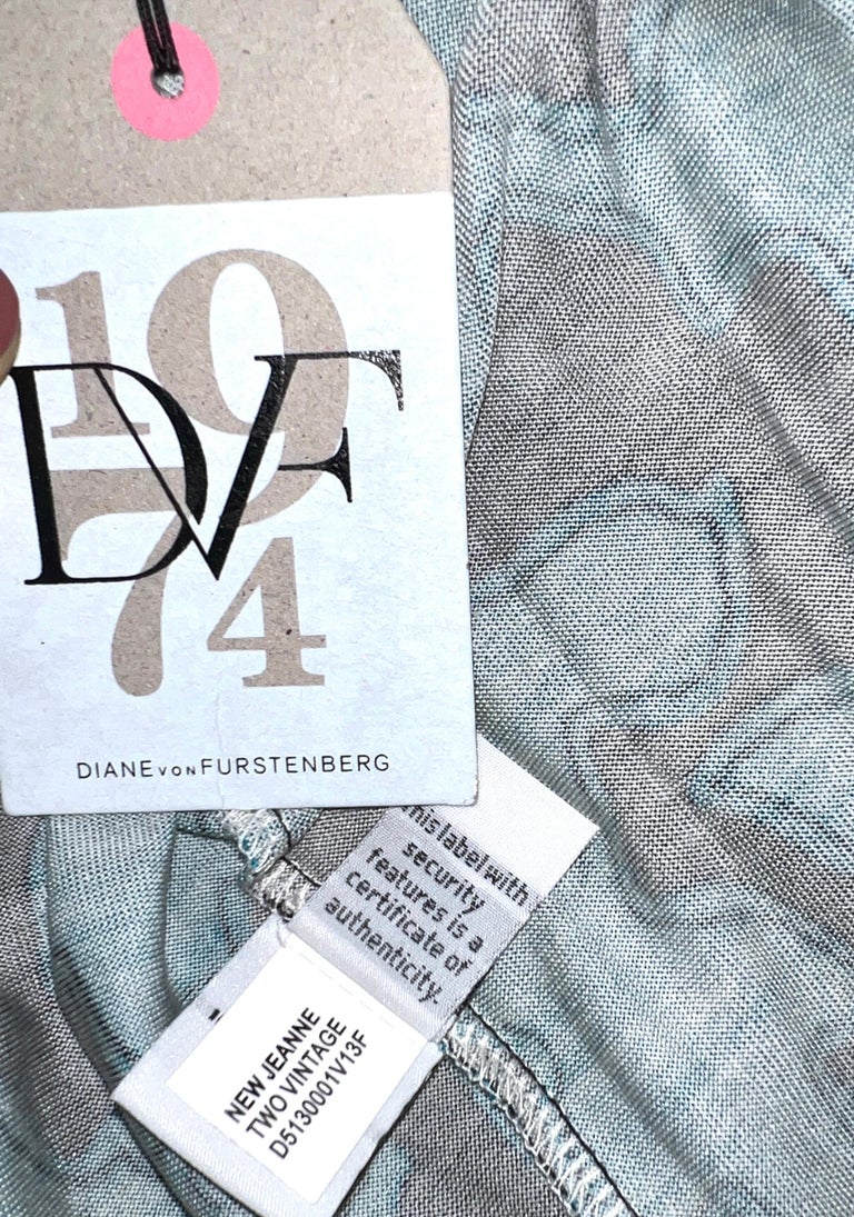 NEW DVF Diane von Furstenberg Wrap Dress Vintage Print Reissue 8 4