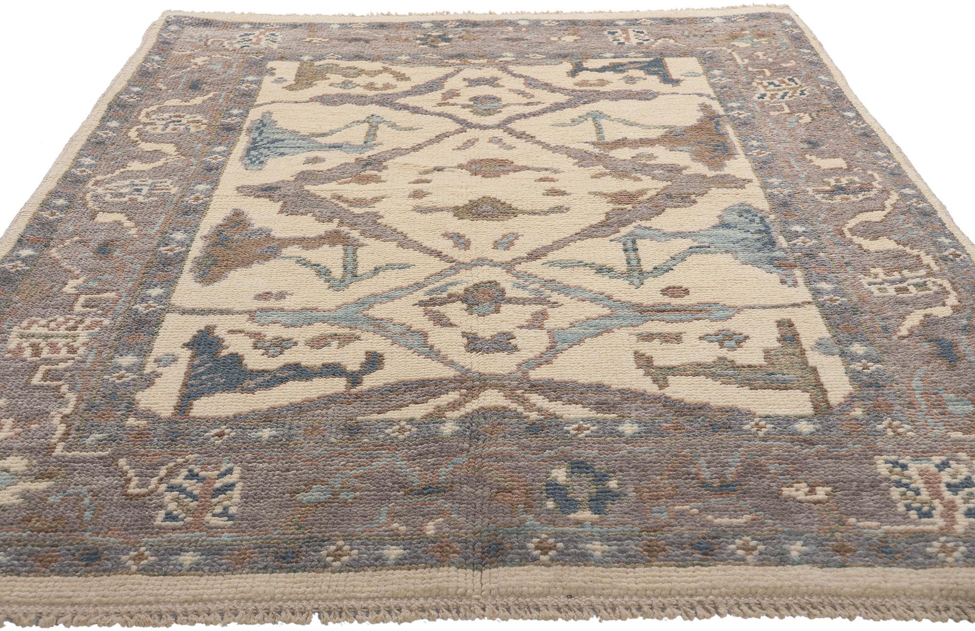 Pakistanais Nouveau tapis moderne Oushak de couleur terre, chic et polyvalent en vente
