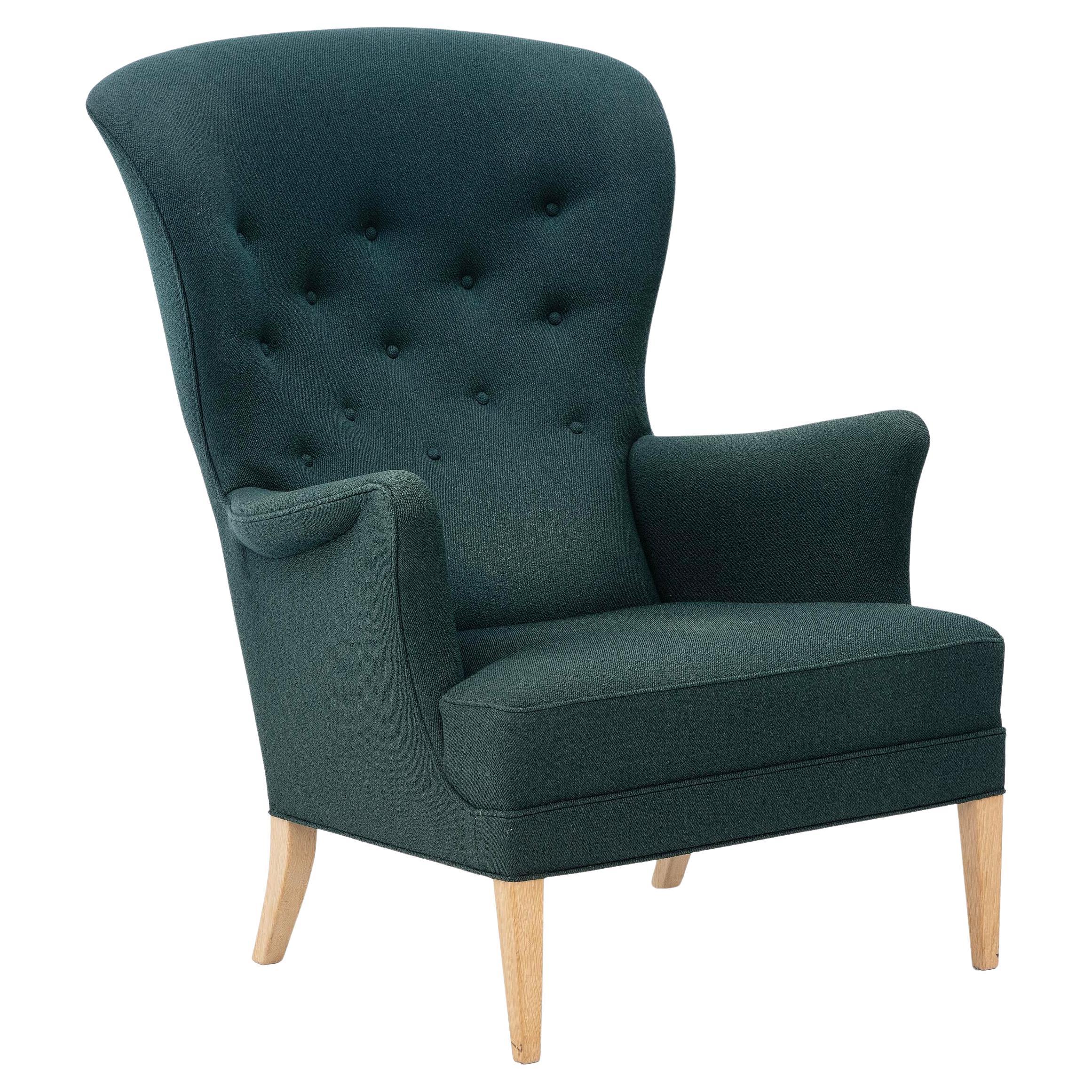 New Edition Frits Henningsen Heritage Chair by Carl Hansen
