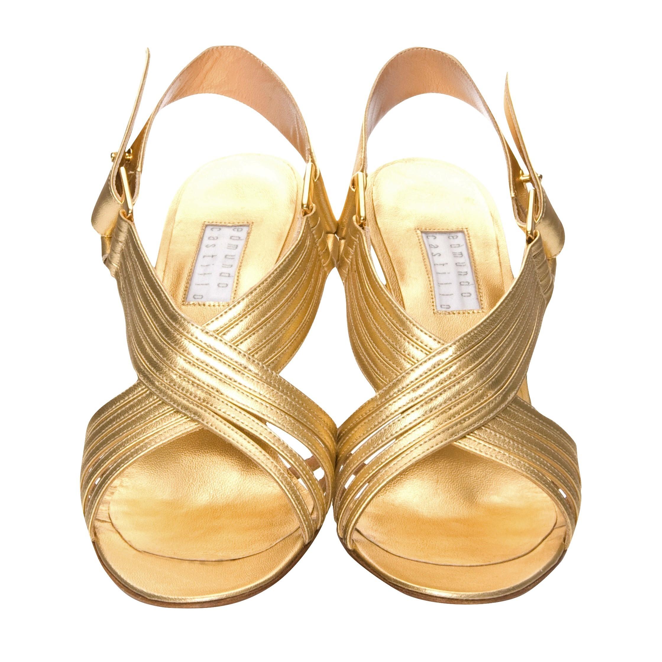 New Edmundo Castillo Metallic Gold Soft Napa Leather Sling Heels Taglia 6 in vendita 1