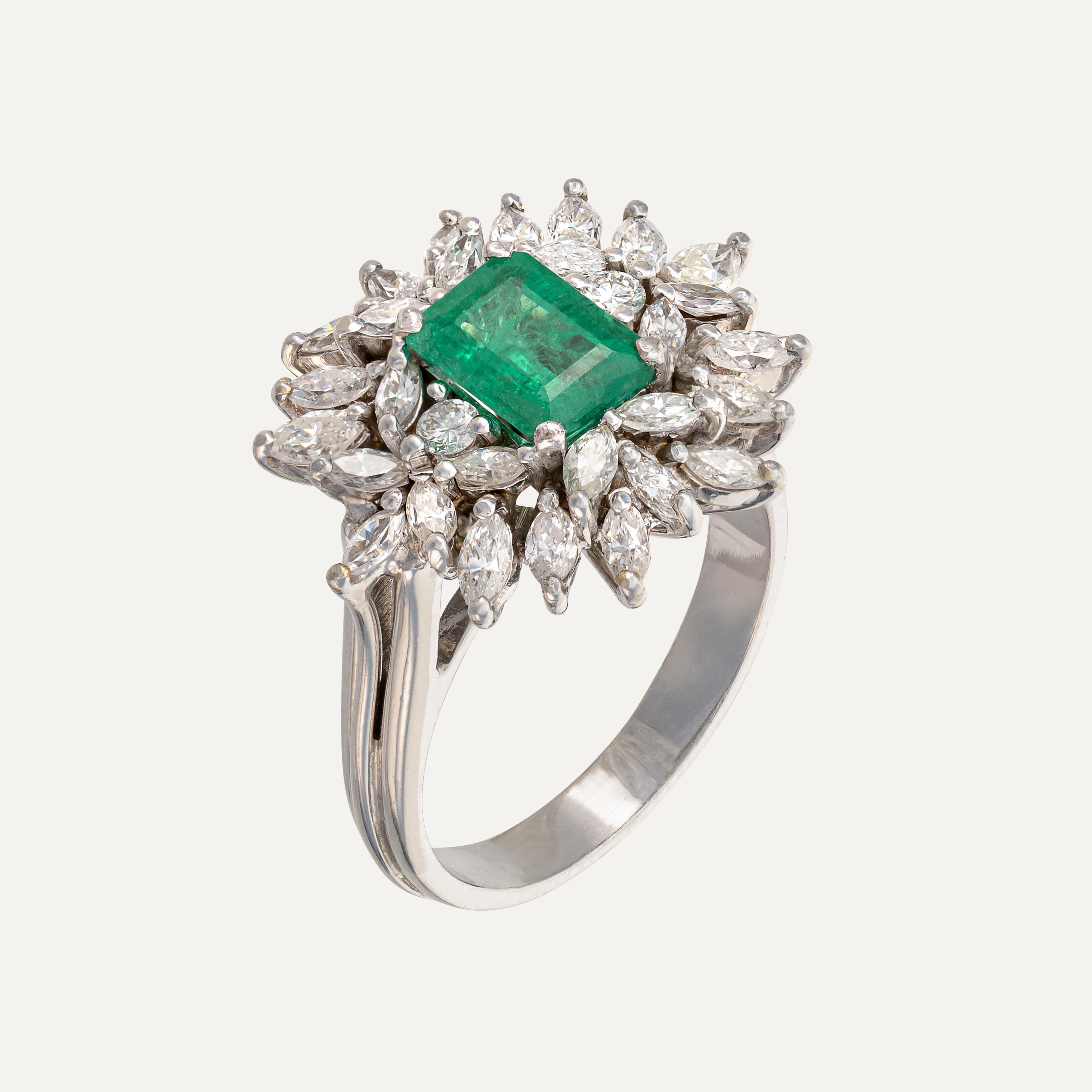 Bague édouardienne neuve en or, émeraude et diamants