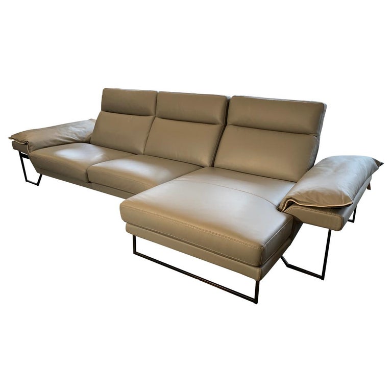 New El Coral Leather Sofa and Chaise by Delta Solatti, Italy For Sale