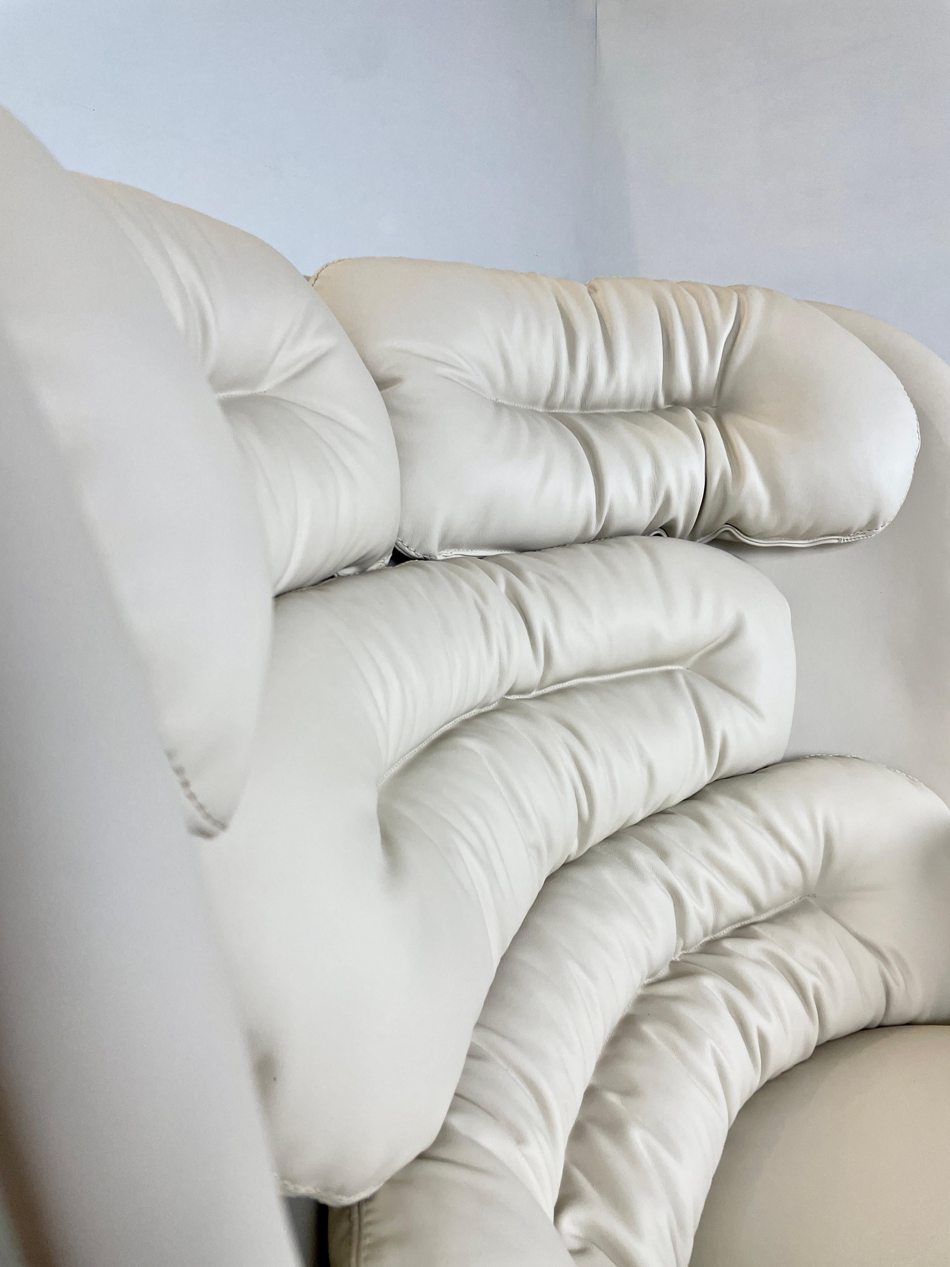 Leather NEW Elda Chair by Joe Colombo for Longhi, Italy  in white & taupe  For Sale
