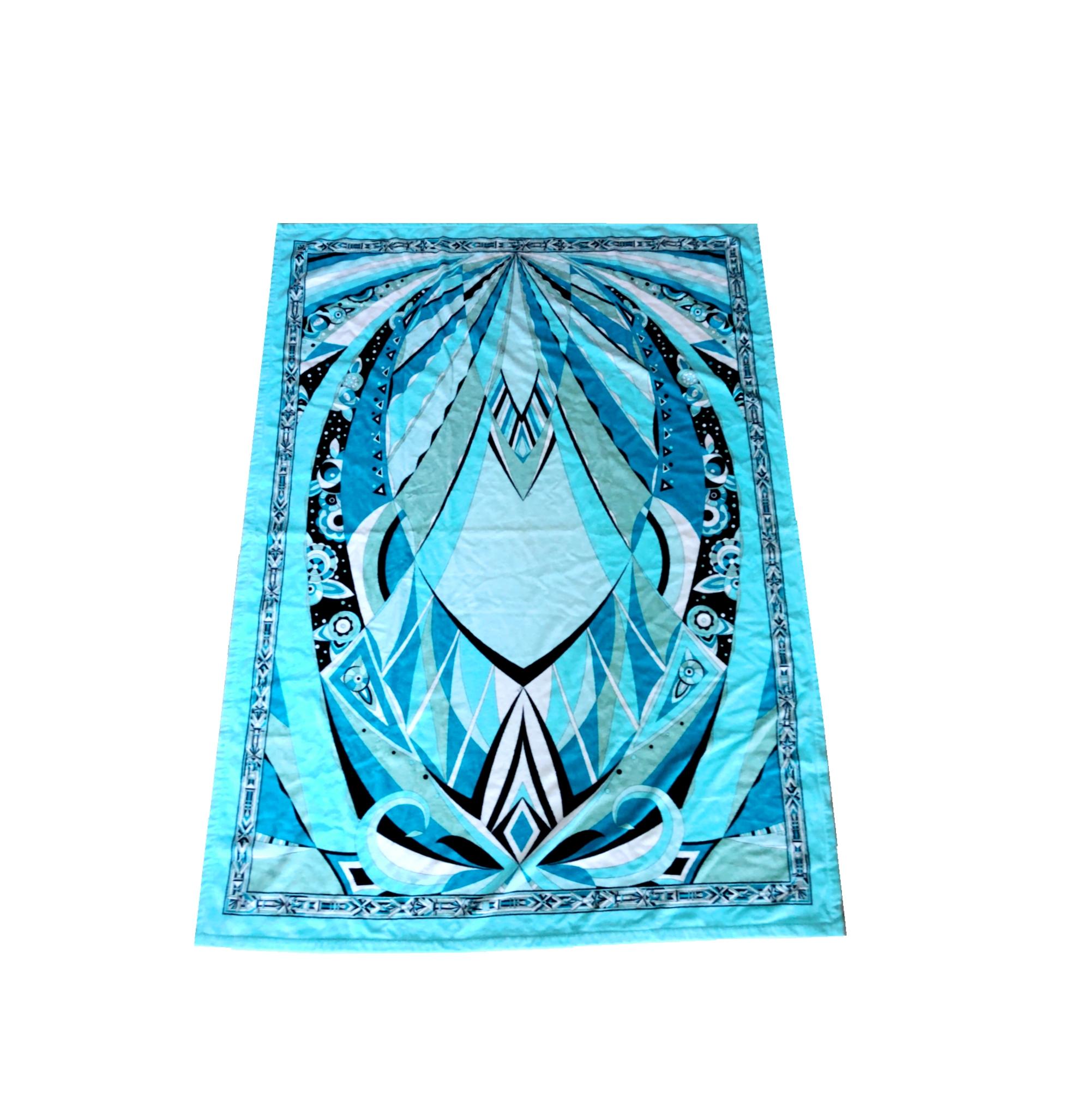 Women's or Men's NEW Emilio Pucci Siganture Print XL Size Terry Cloth Beach Pool Towel