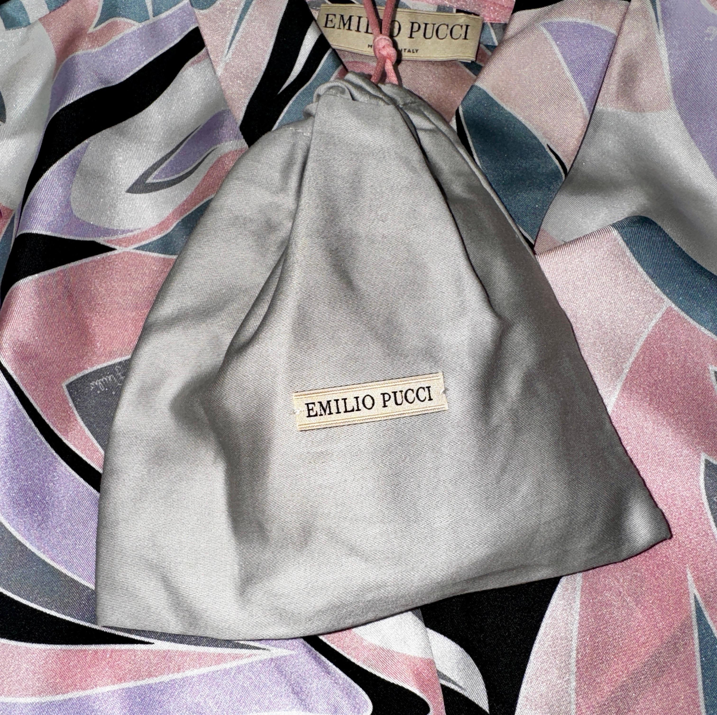 NEU Emilio Pucci Hemdkleid aus Seide mit Signaturdruck und Gürtel 44 im Angebot 3