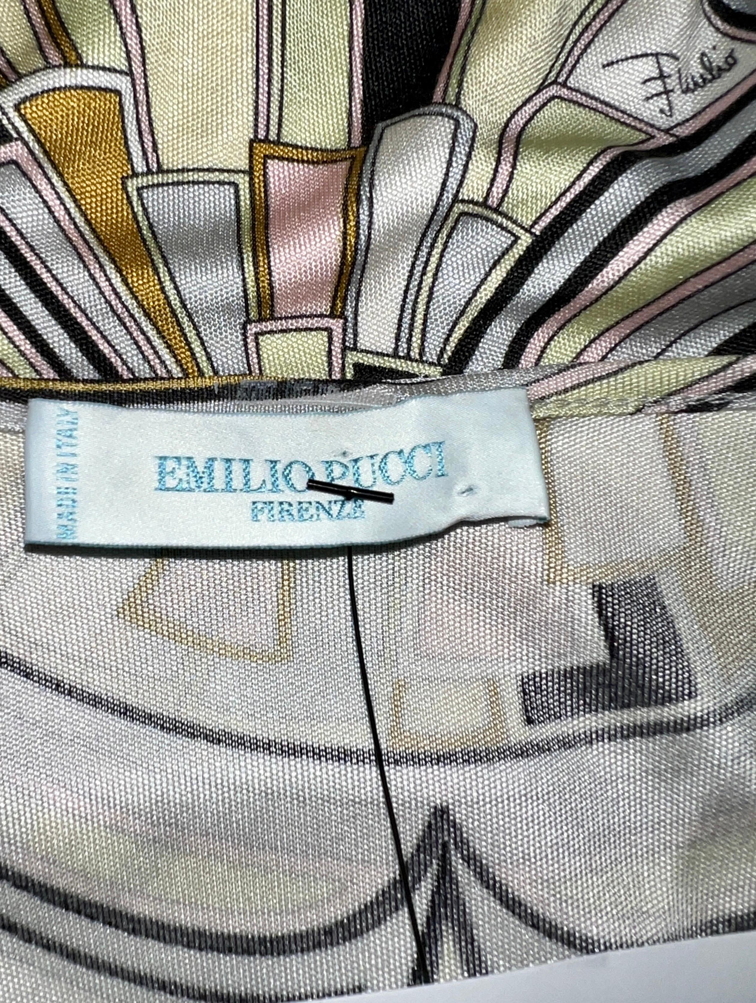 Emilio Pucci - Robe de cocktail en jersey de soie imprimé éventail avec signature, état neuf en vente 4