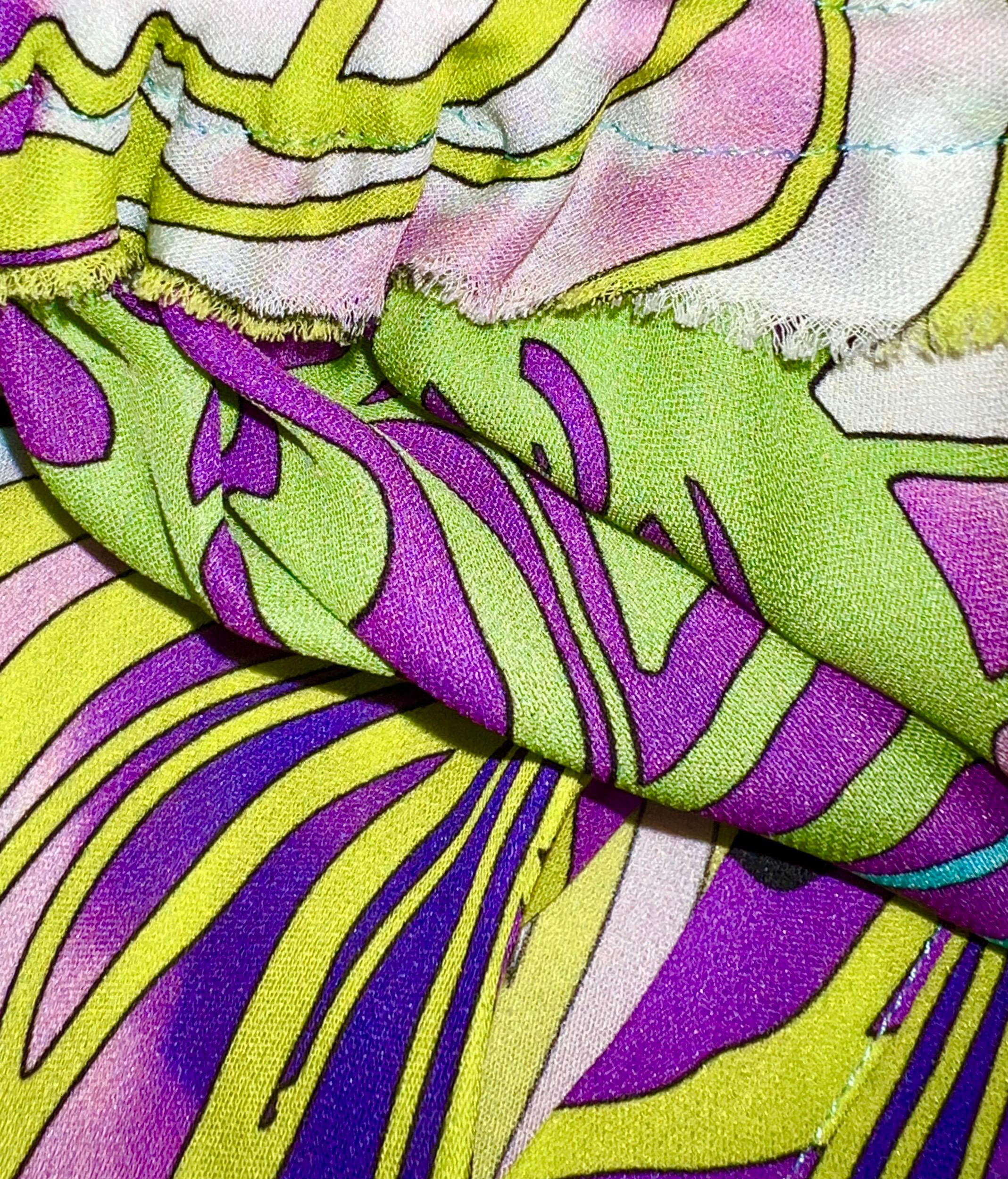 Chemisier sans manches Emilio Pucci en soie à imprimé étoilé tie-dye, 40 Pour femmes en vente