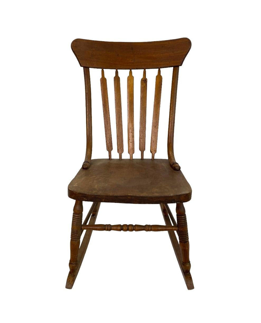 antique rocking chairs 1900s