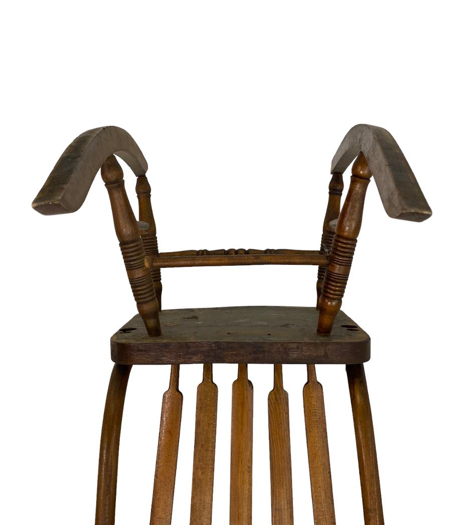 New England Antique Rocking Chair In Good Condition For Sale In Brooklyn, NY