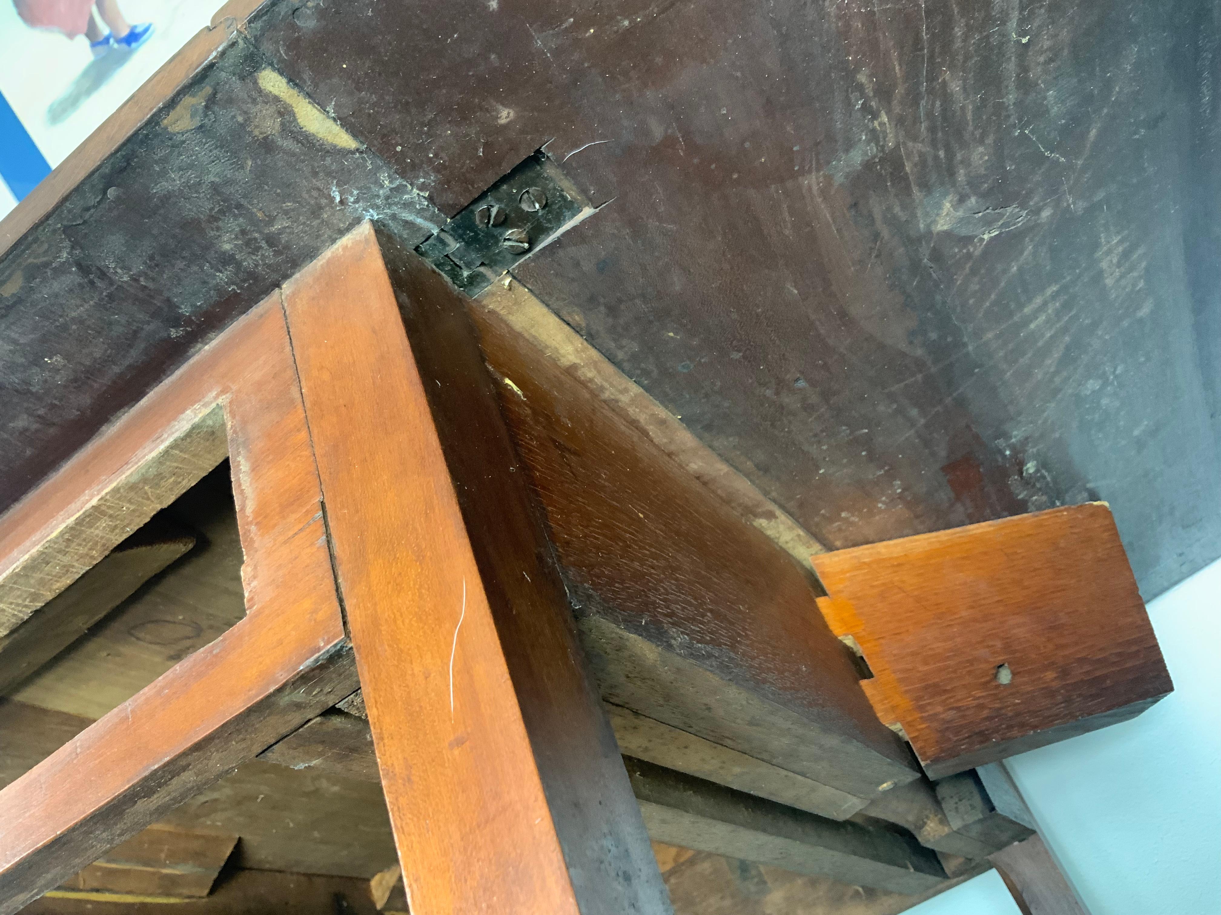 New England Cherry Pembroke Table For Sale 3