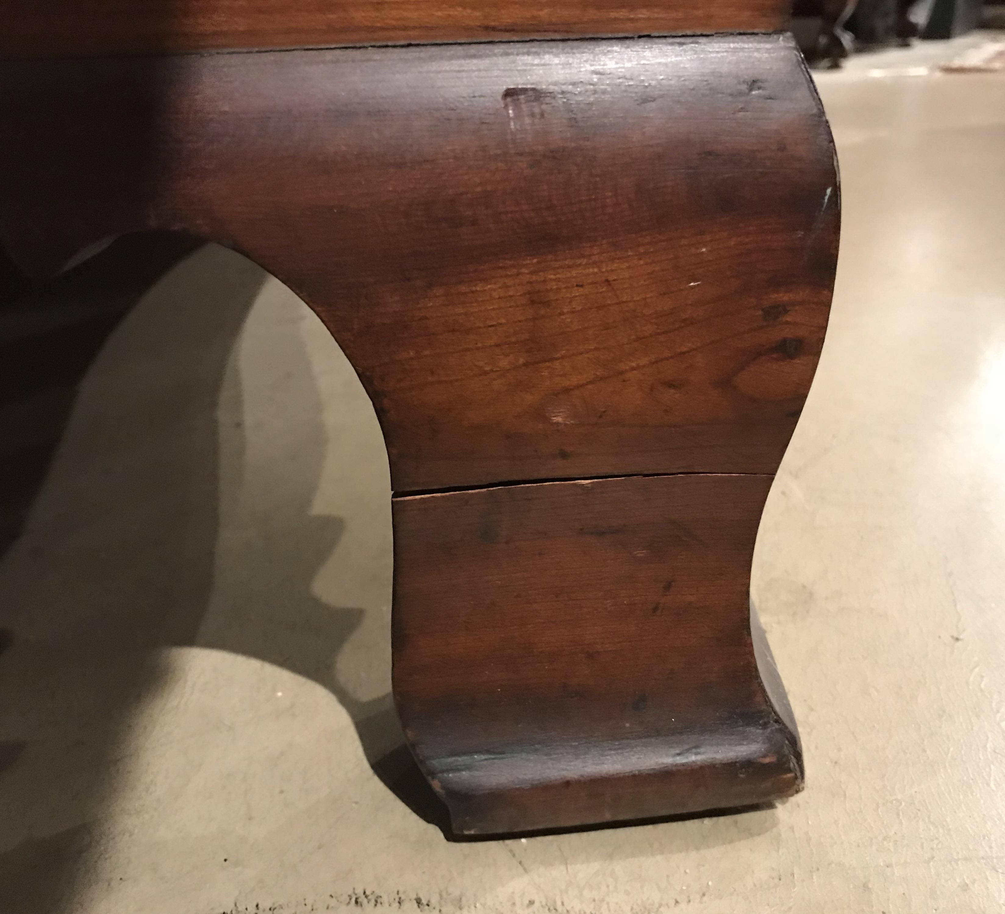 New England Chippendale Cherry Oxbow Slant Front Desk, circa 1780-1800 9