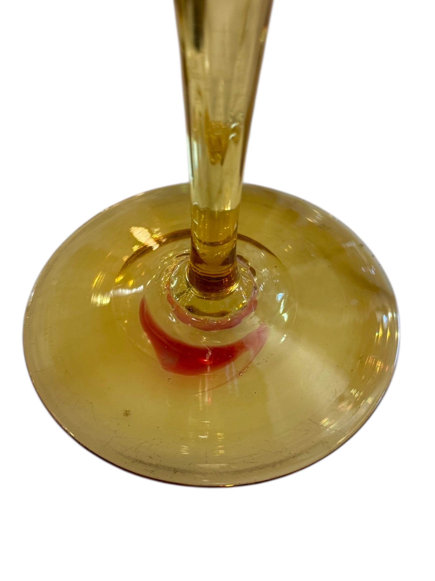 New England Glass Amberina Tulip Vase In Good Condition For Sale In Pasadena, CA