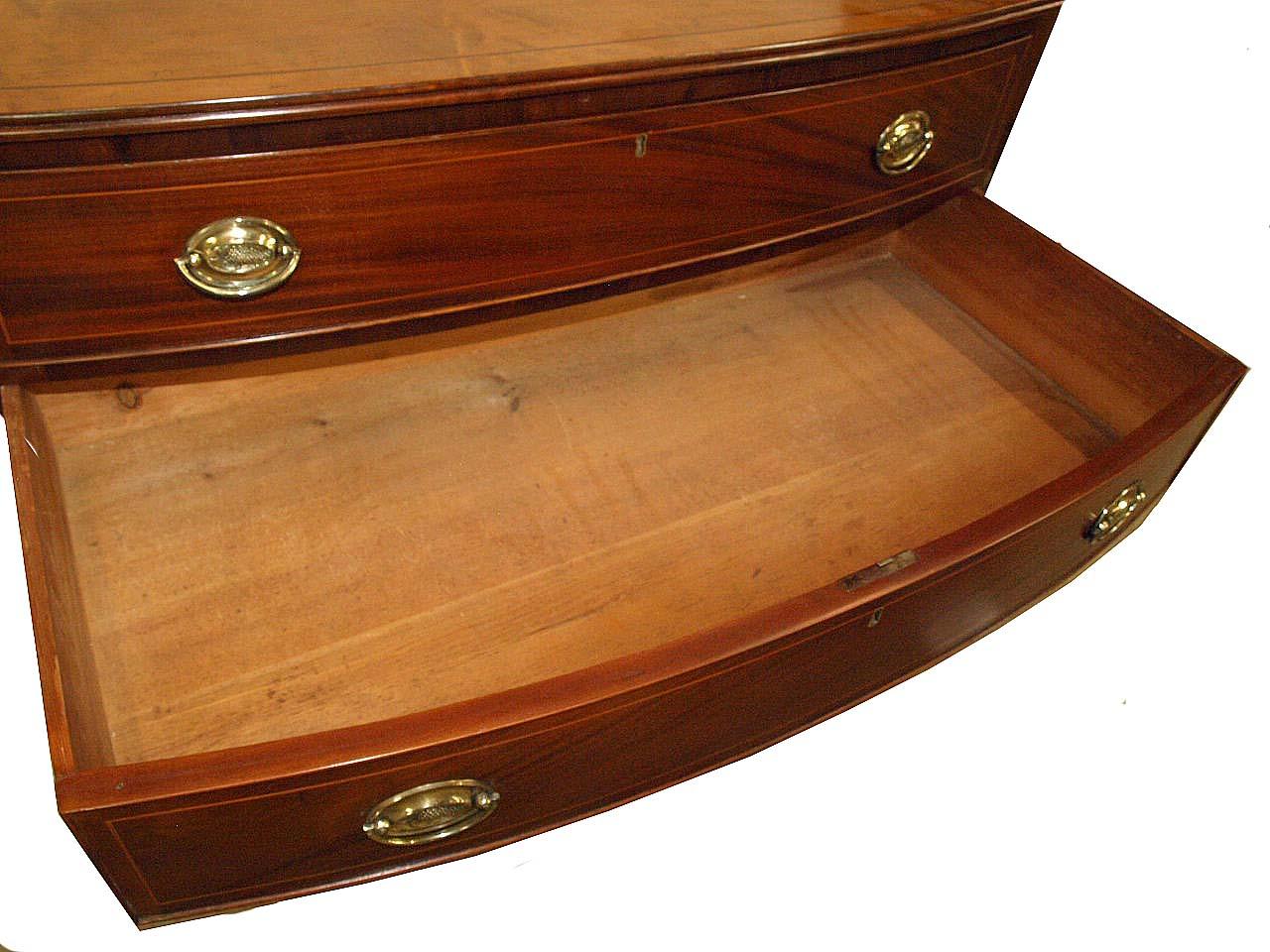 New England Hepplewhite Mahogany and Maple Inlaid Bow Front Chest For Sale 1