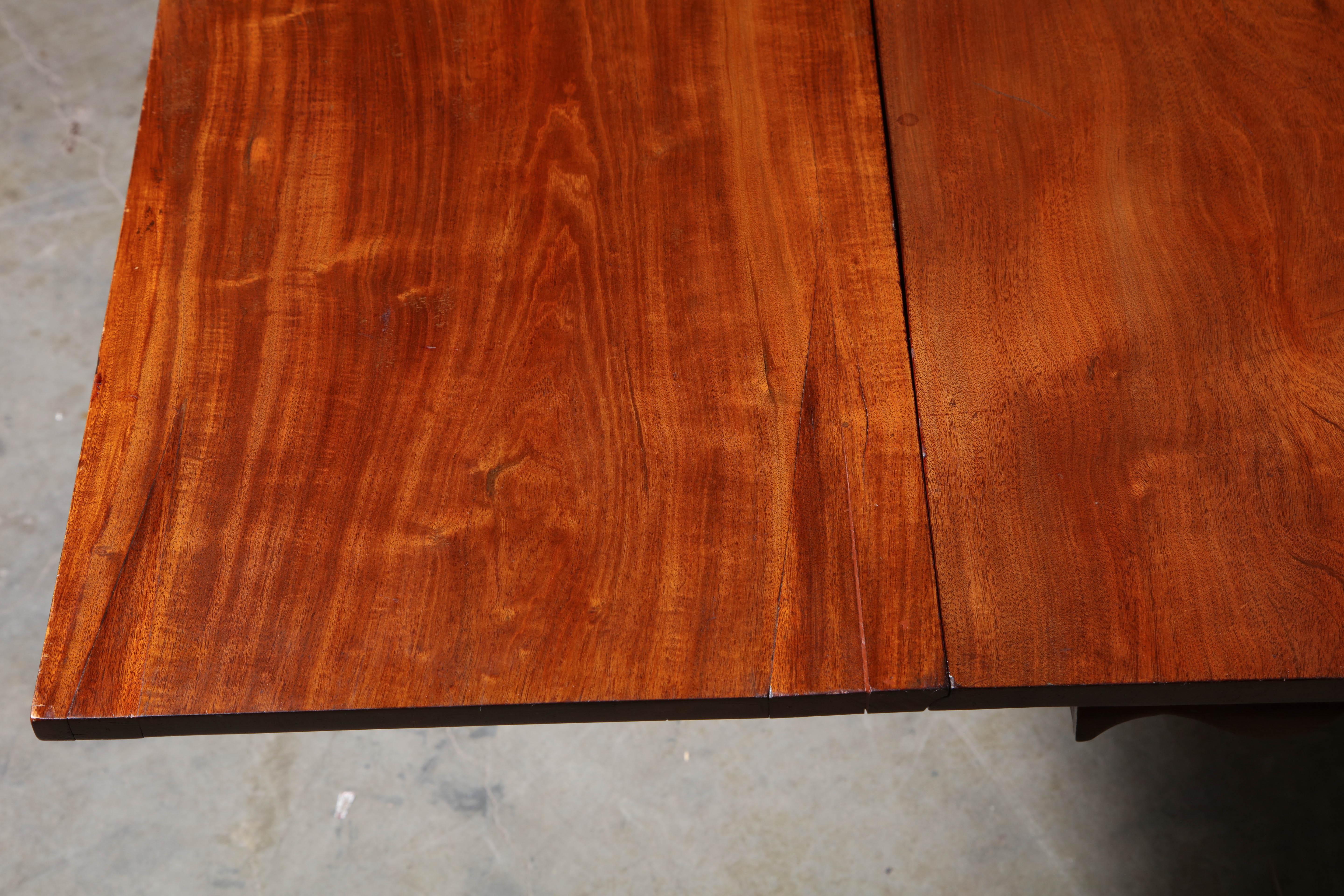 New England Mahogany Drop-Leaf Table 2