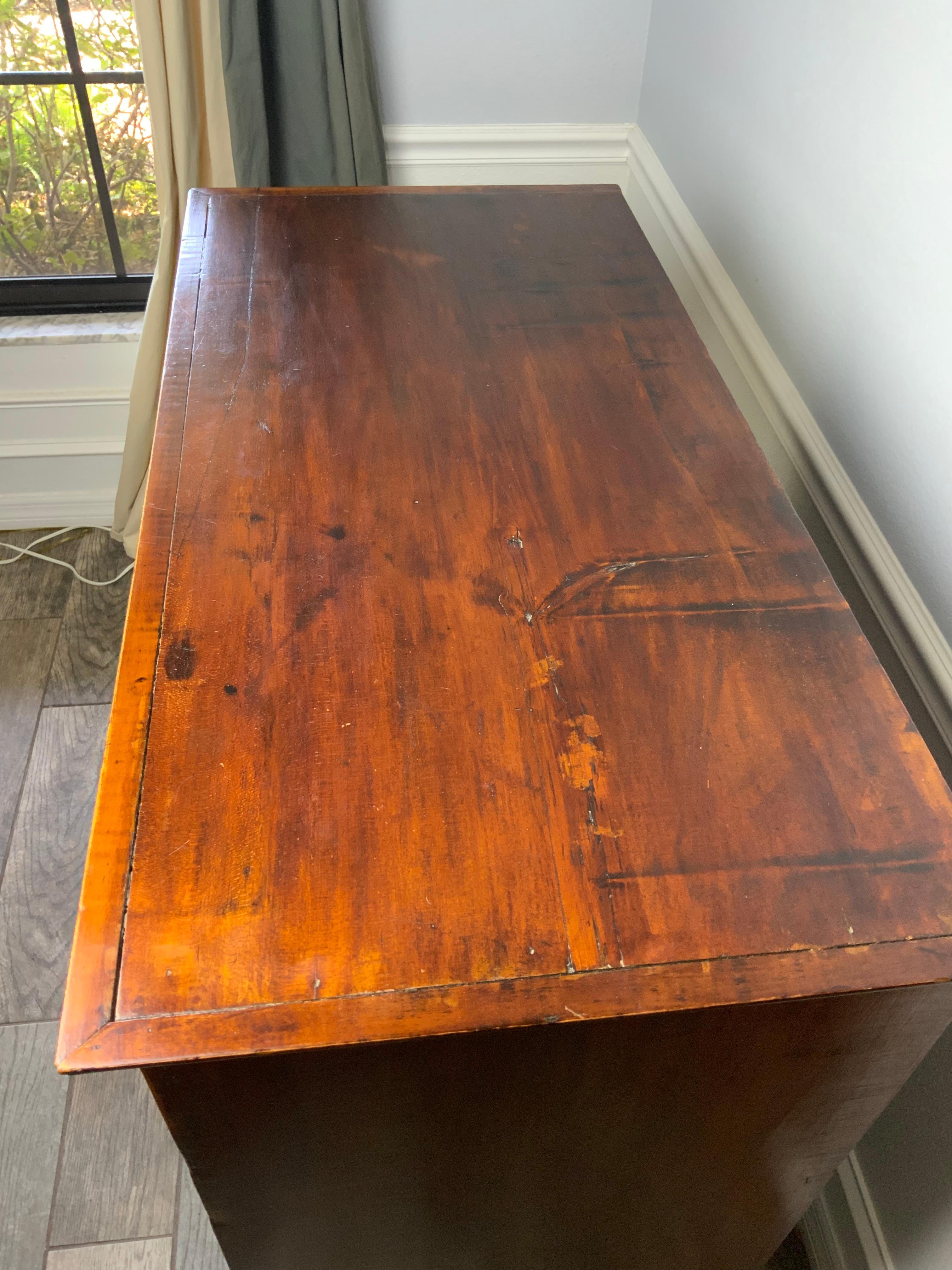 New England Maple Six Drawer Chippendale Chest For Sale 13