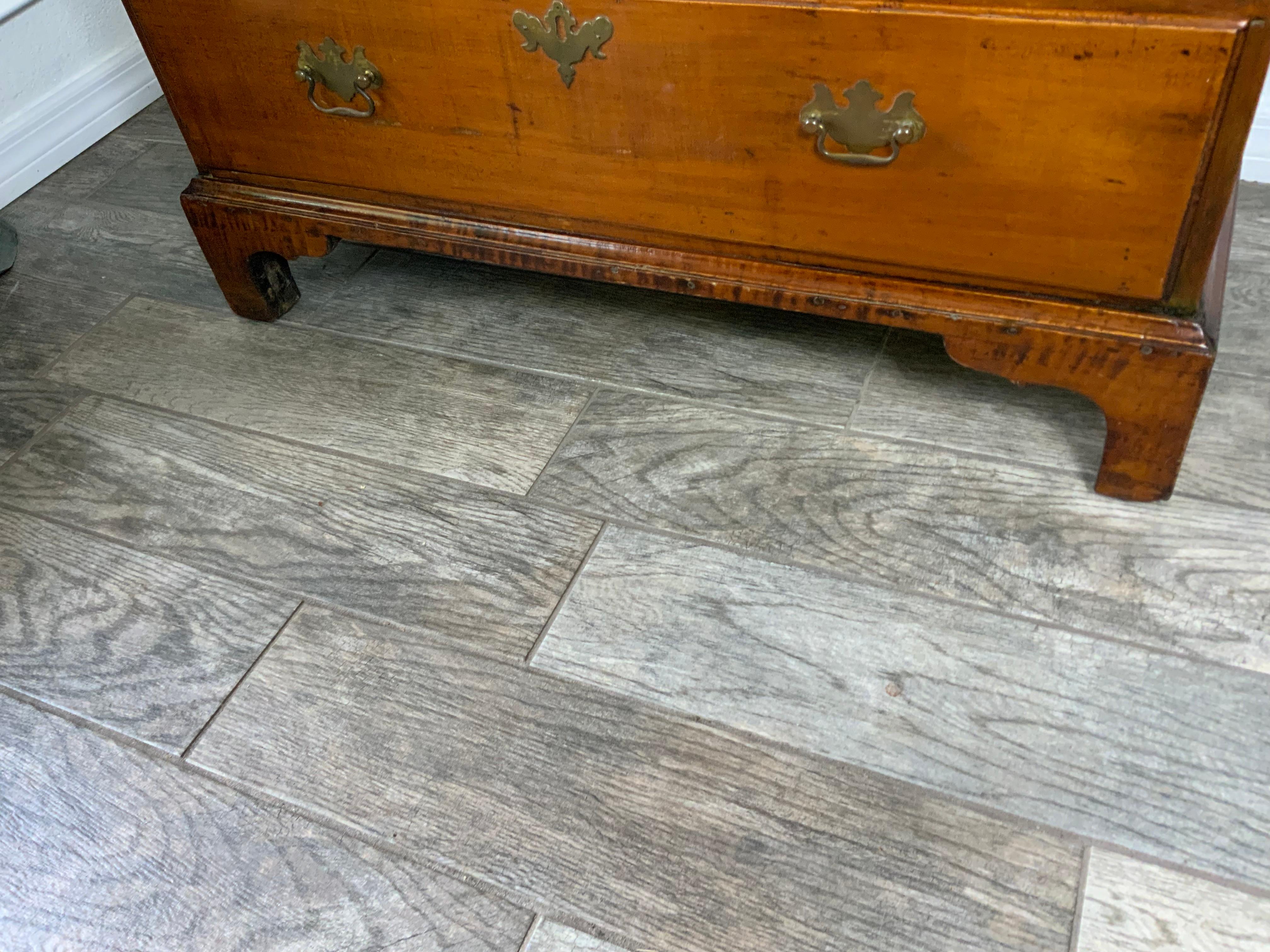 New England Maple Six Drawer Chippendale Chest For Sale 1