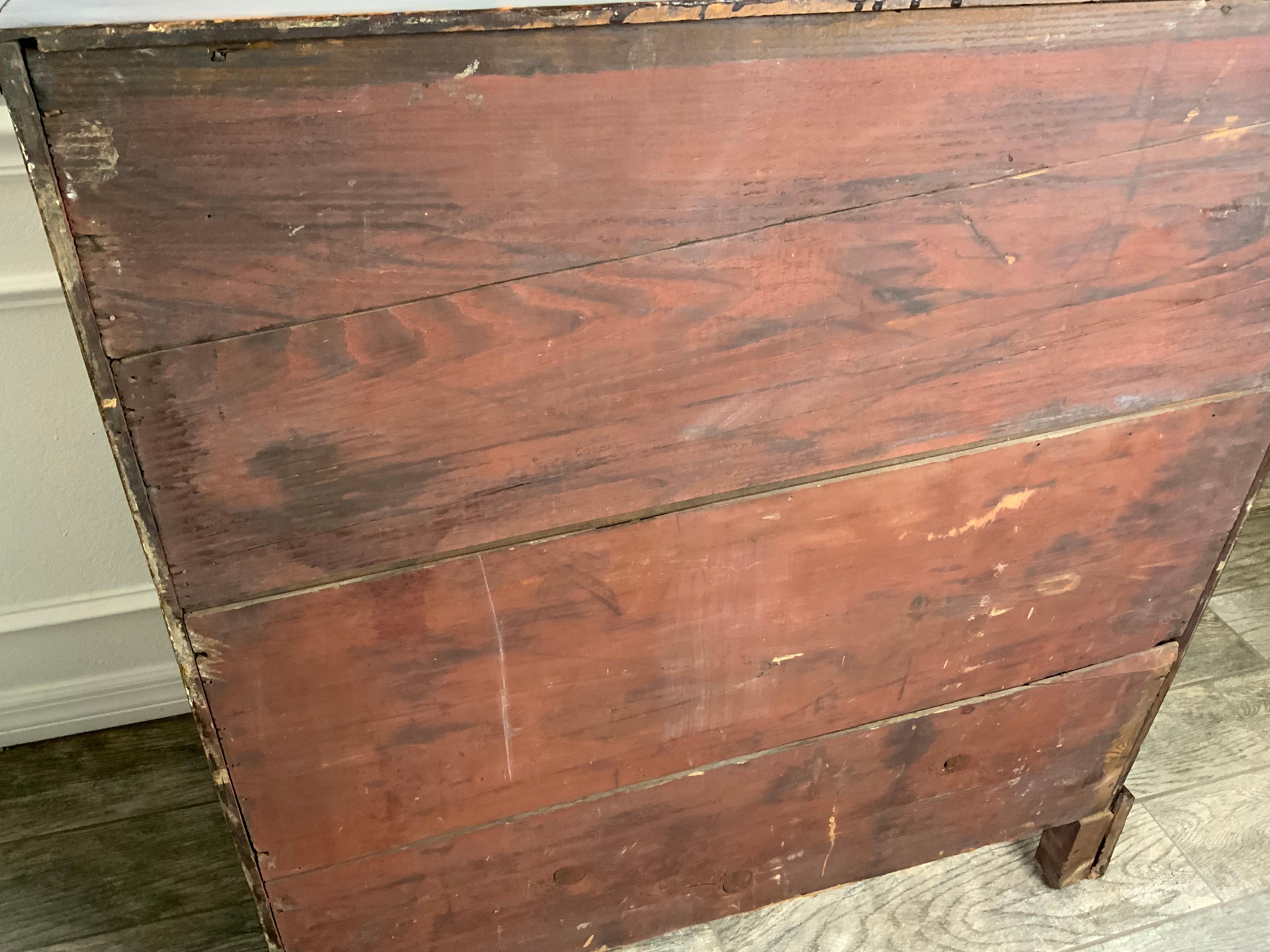New England Maple Six Drawer Chippendale Chest For Sale 2