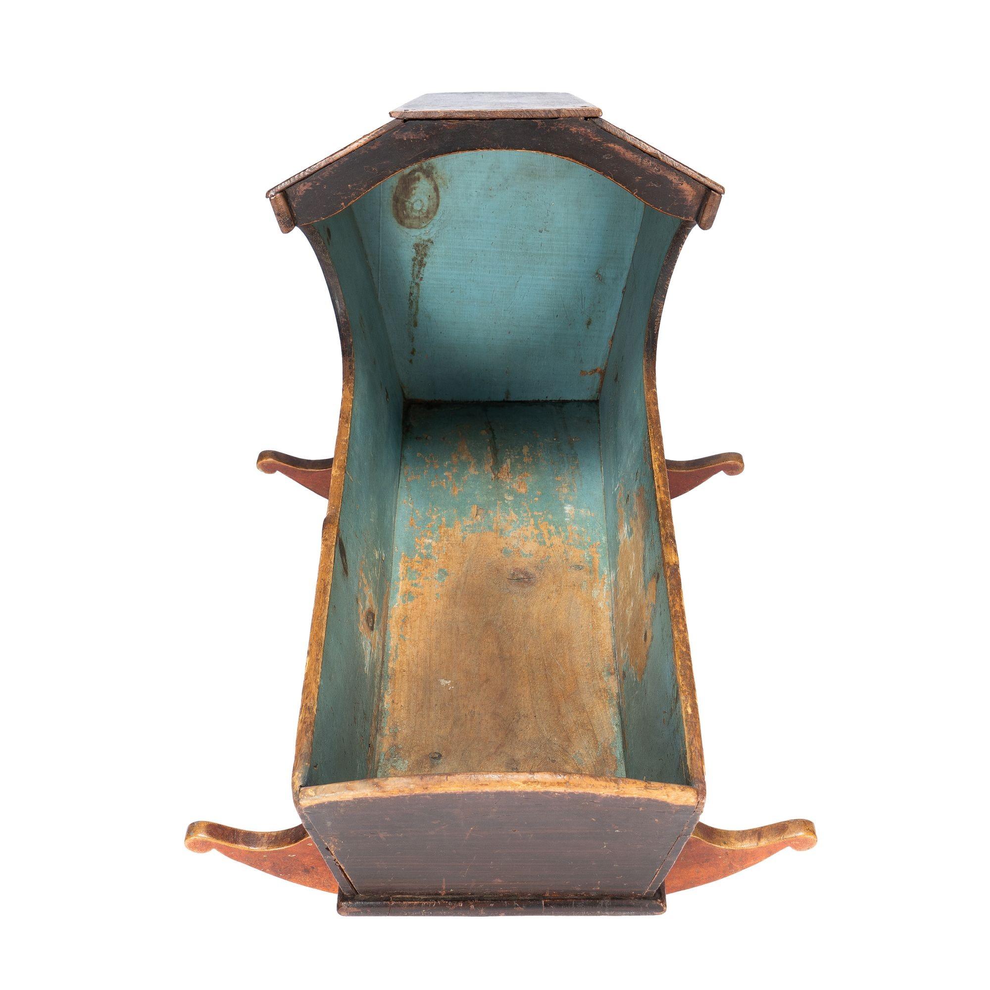 New England painted and grained hooded rocking cradle, 1780-1810 For Sale 2