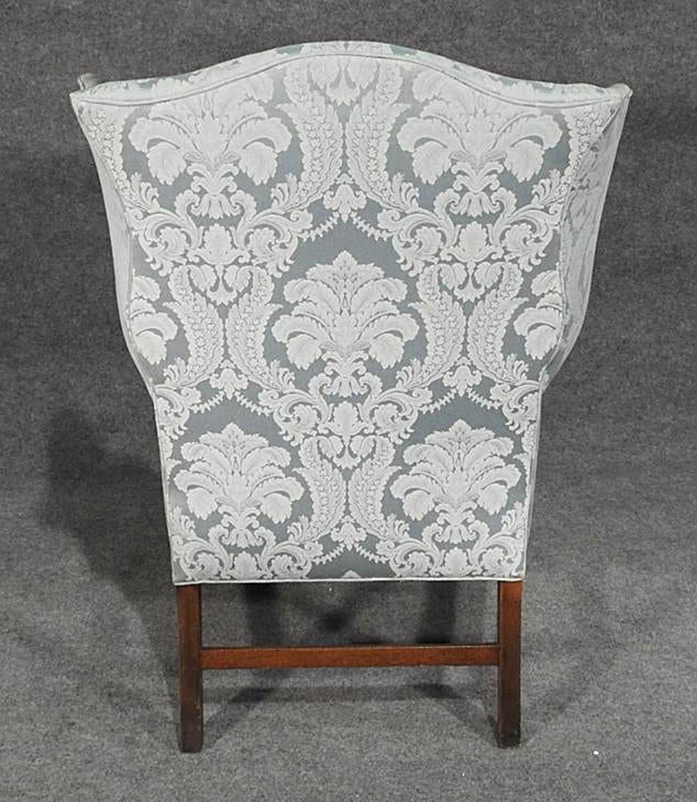 New England Style Mahogany Hepplewhite Wing Chair with Damask Upholstery In Good Condition In Swedesboro, NJ