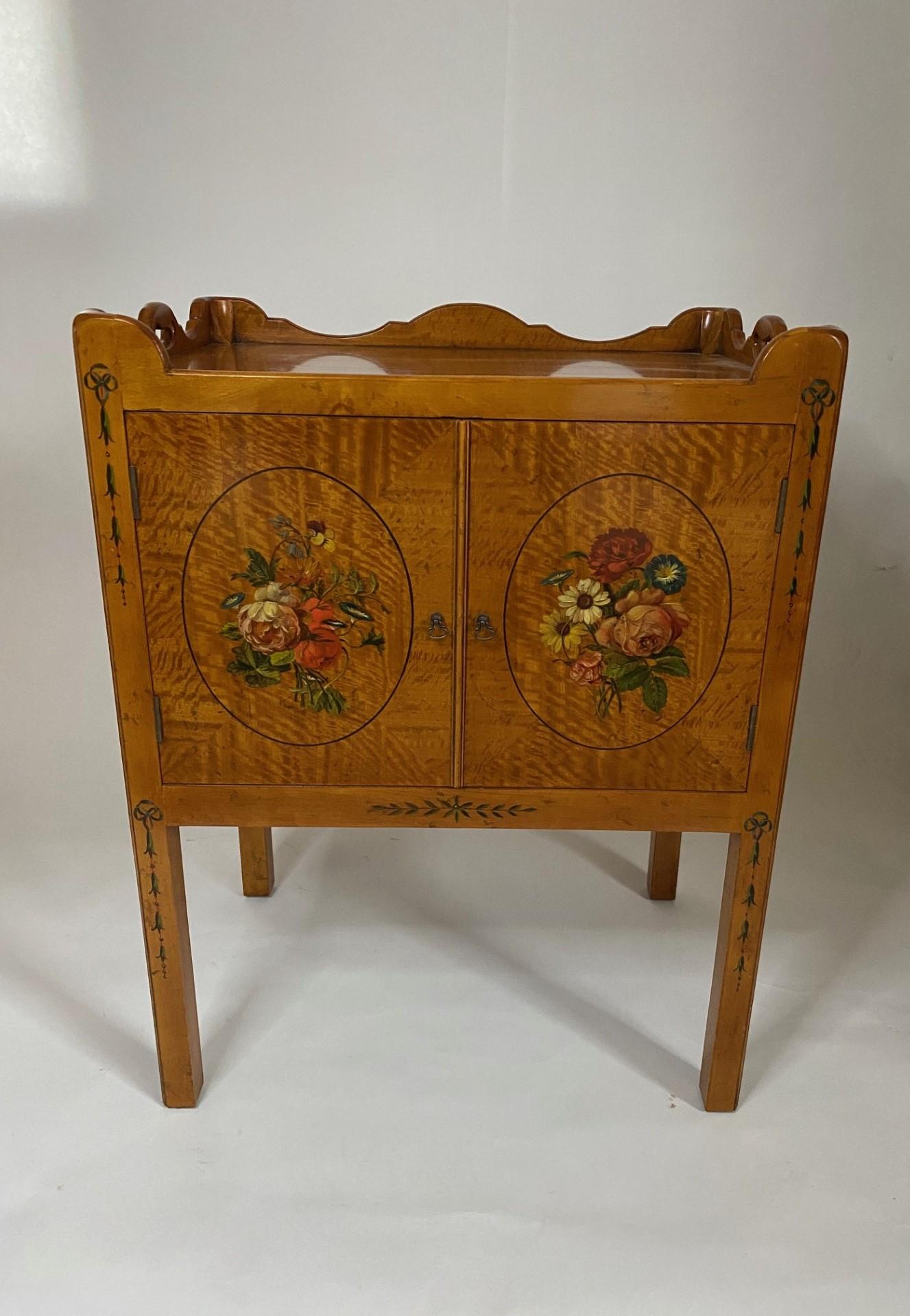 Hand-Crafted New English Satinwood Georgian Style Pot Cupboard with Hand-Painted Decoration  For Sale