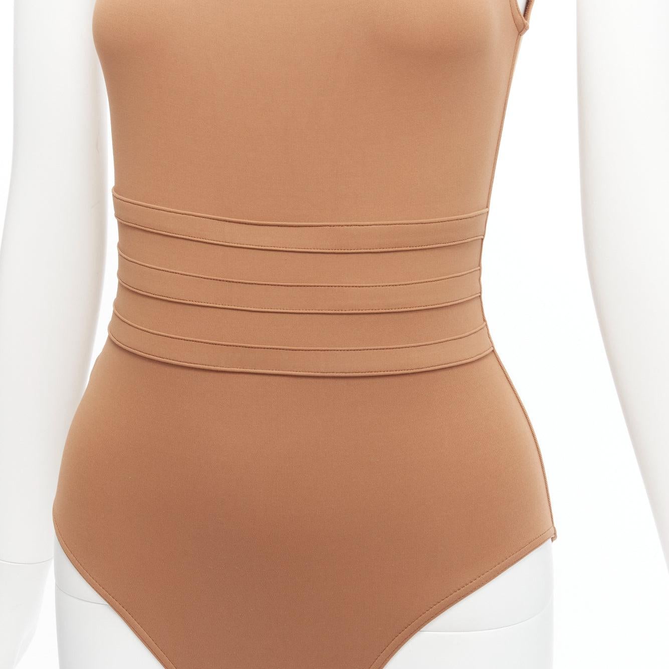 new ERES Asia Duni brown panel waist backless one piece swimsuit IT38 XS
Reference: SNKO/A00364
Brand: Eres
Model: Asia Duni
Material: Polyamide, Elastane
Color: Brown
Pattern: Solid
Closure: Pullover
Extra Details: Backless design.
Made in: