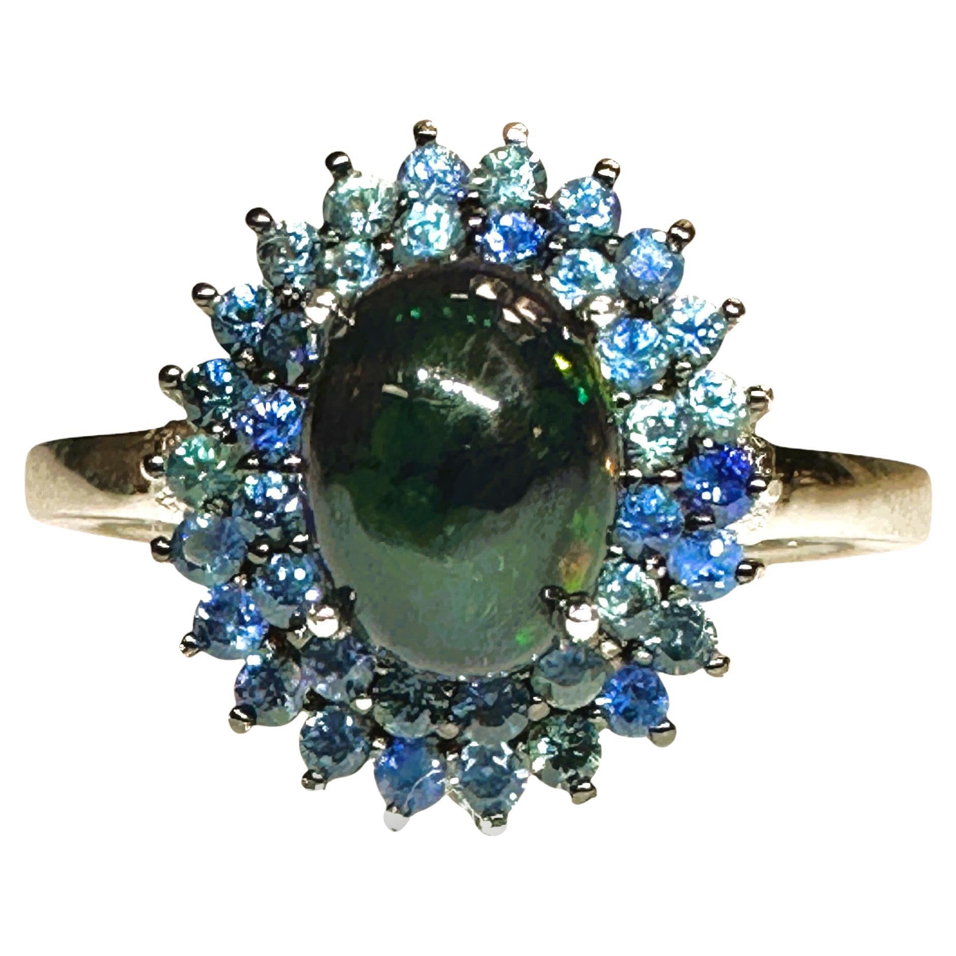 New Ethiopian 1.2 Carat Black Opal & Diamond-cut Blue Sapphire Sterling Ring en vente