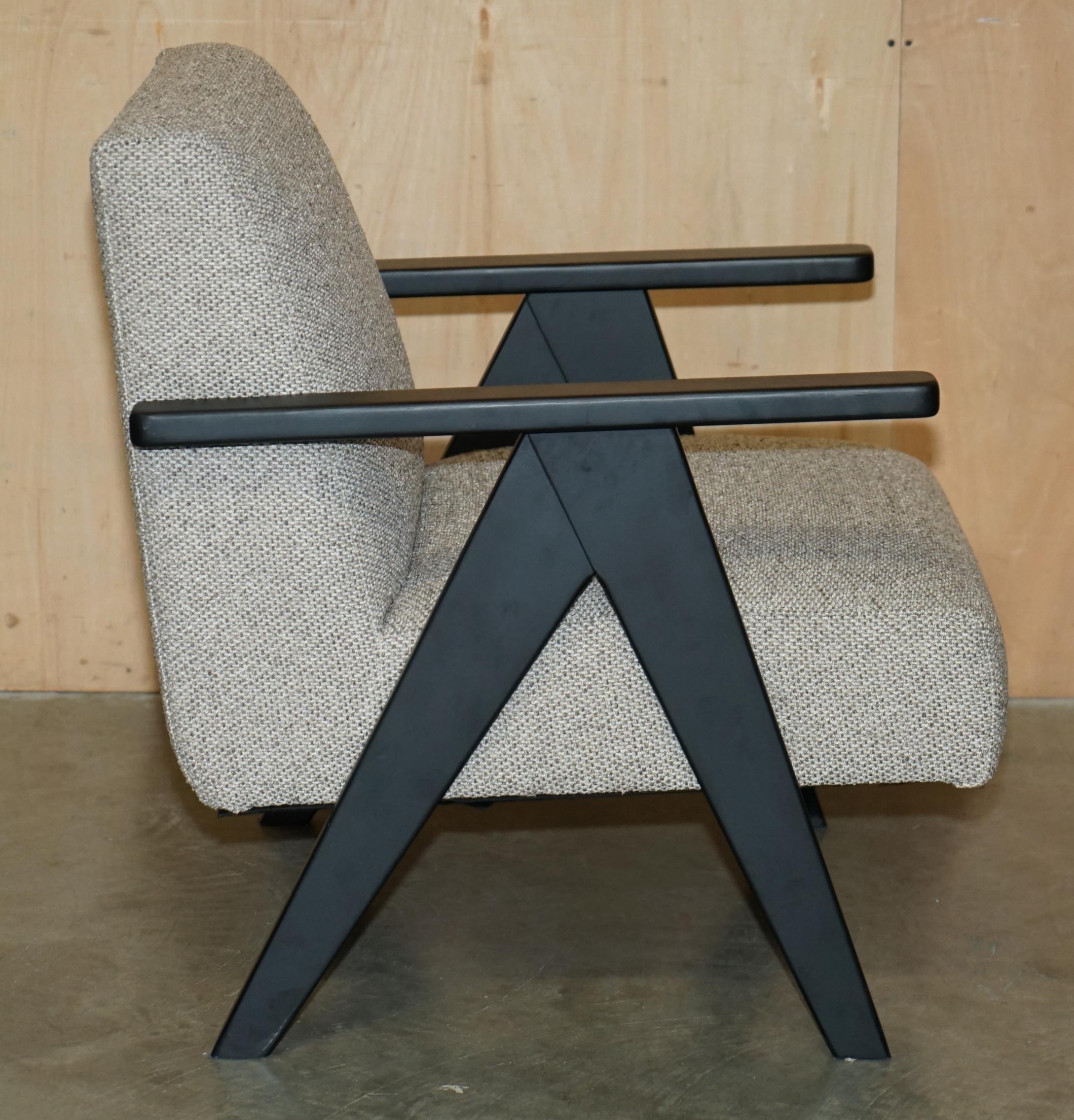 NEW EXDISPLAY NORDIC STYLE EDGAR ARMCHAIR MIT BEECH WOOD FRAME & OATMEAL FABRIC im Angebot 1