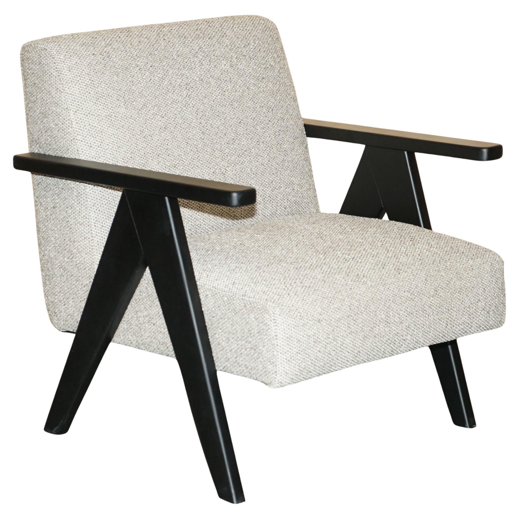 NEW EXDISPLAY NORDIC STYLE EDGAR ARMCHAIR MIT BEECH WOOD FRAME & OATMEAL FABRIC