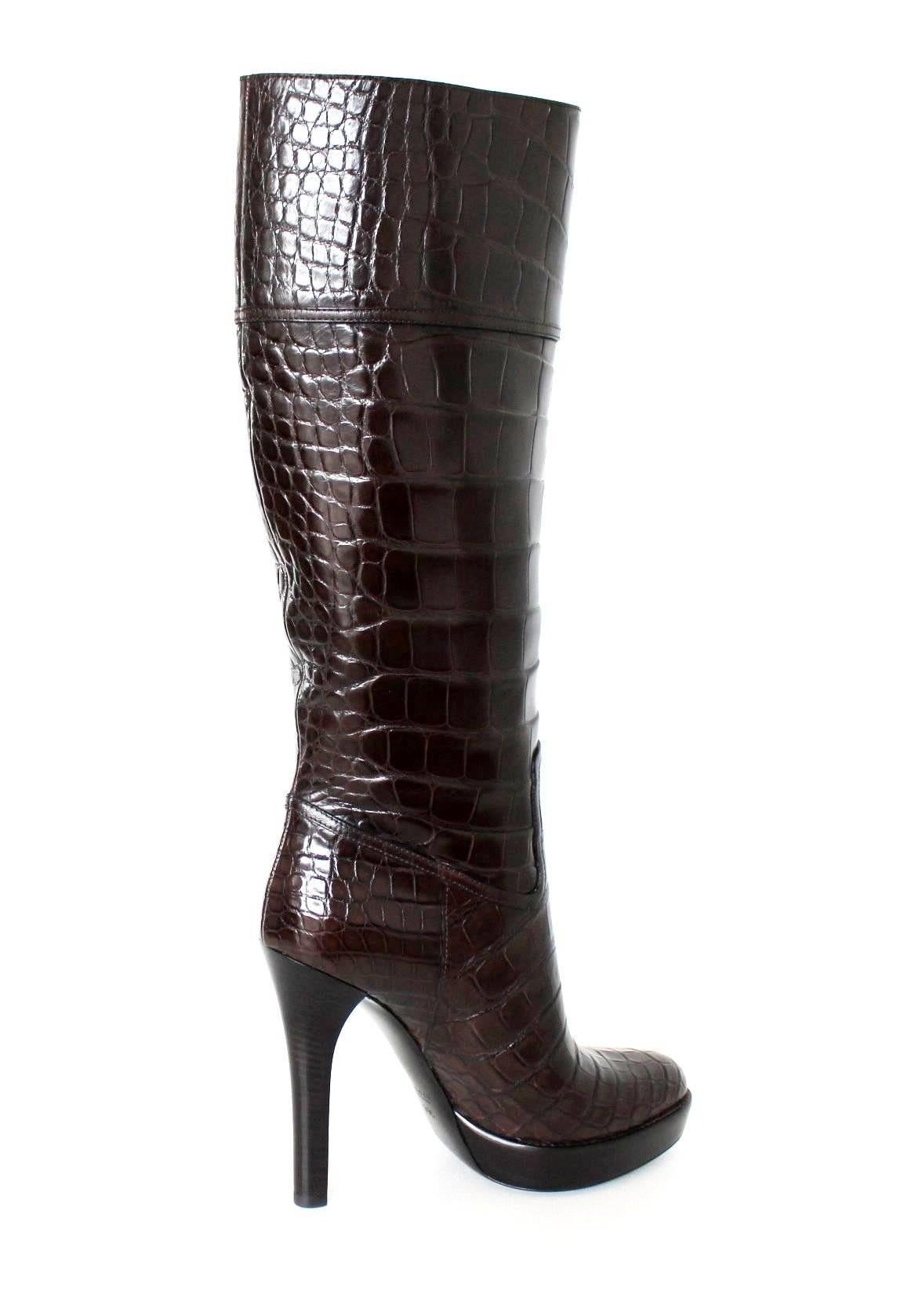 NEU Gucci Exotische braune extra hohe Alligatorhaut High Heels Stiefel 17899 $ 41 im Zustand „Neu“ im Angebot in Switzerland, CH