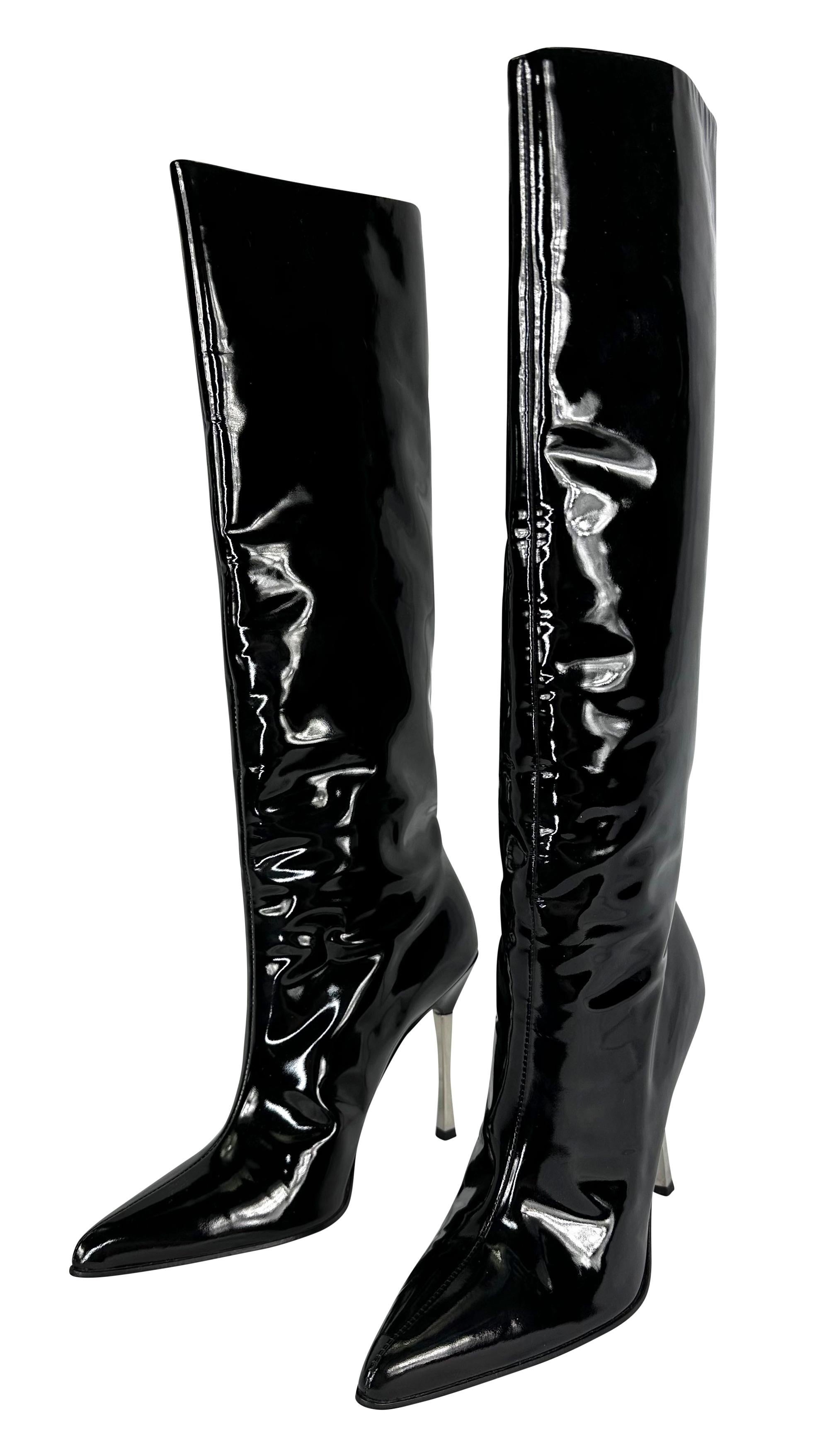 Women's NEW F/W 1997 Gucci by Tom Ford Ad Runway Black Patent Leather Heel Boots 37 C For Sale
