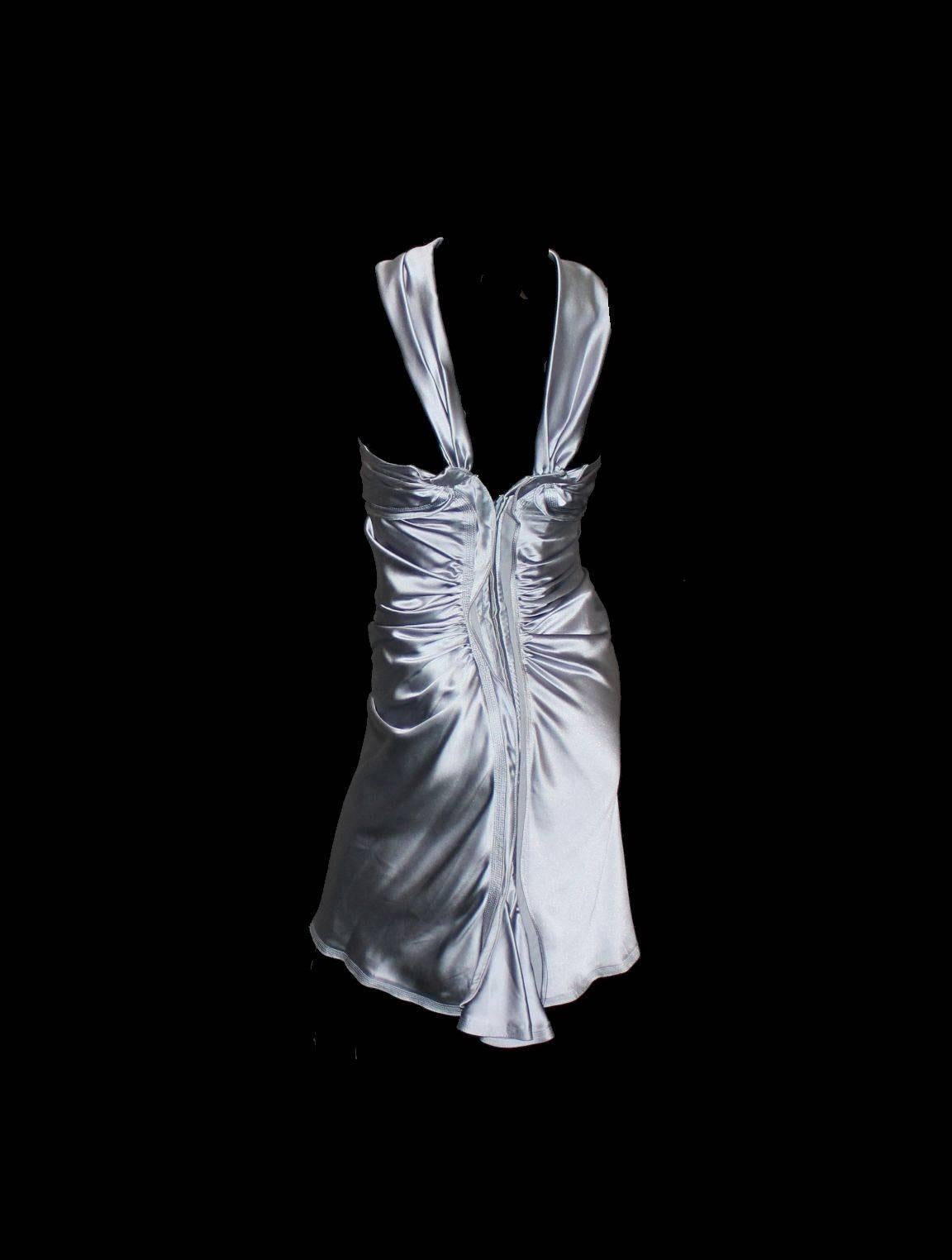 NEU Berühmtes Yves Saint Laurent Tom Ford 2003 Silbergraues Seidenabendkleid 38 im Zustand „Neu“ im Angebot in Switzerland, CH