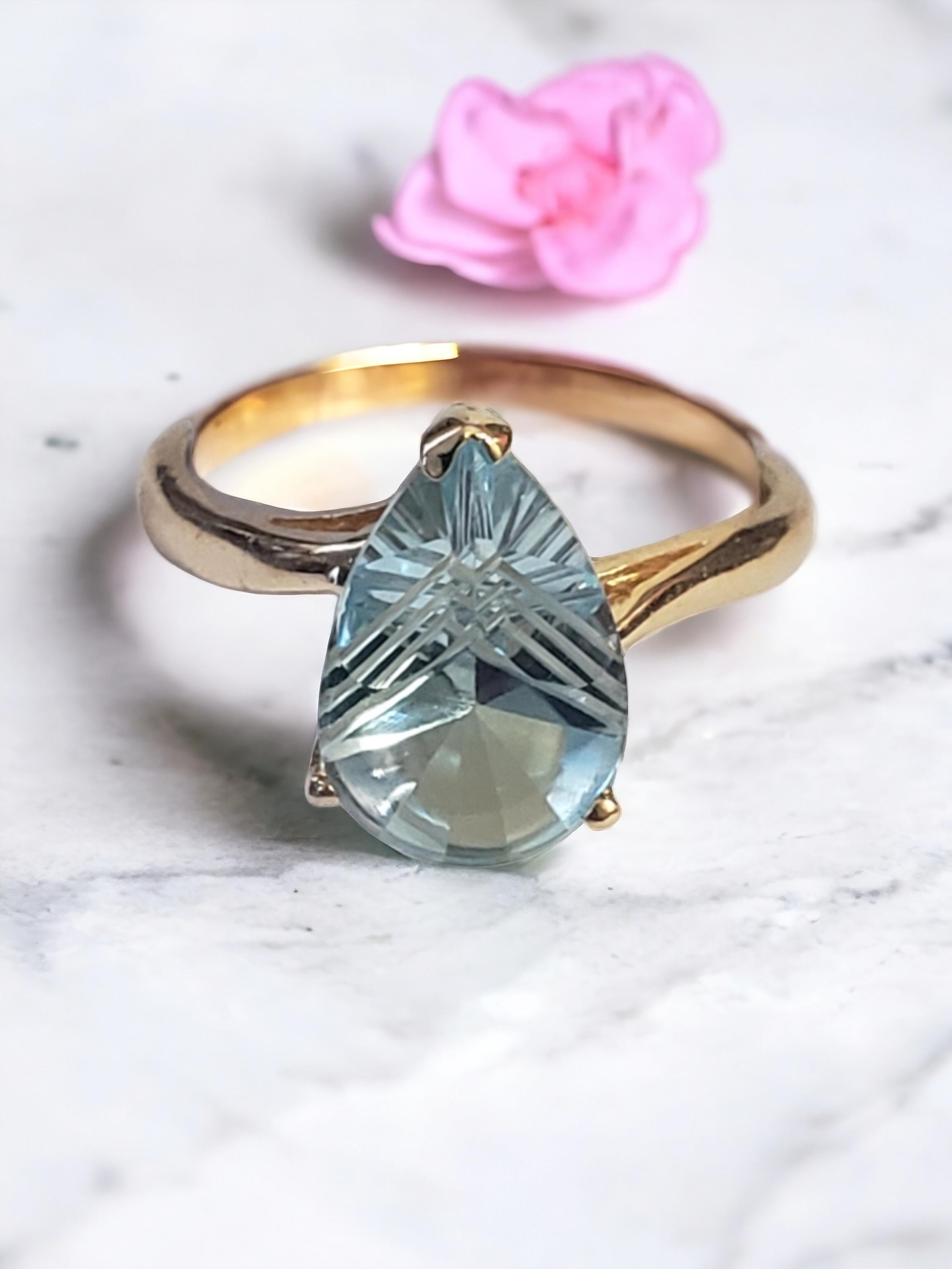 NEW Fantasy Special Cut 3 Ct. Natural Sky Blue Topaz Ring in 14k Yellow Gold For Sale 9