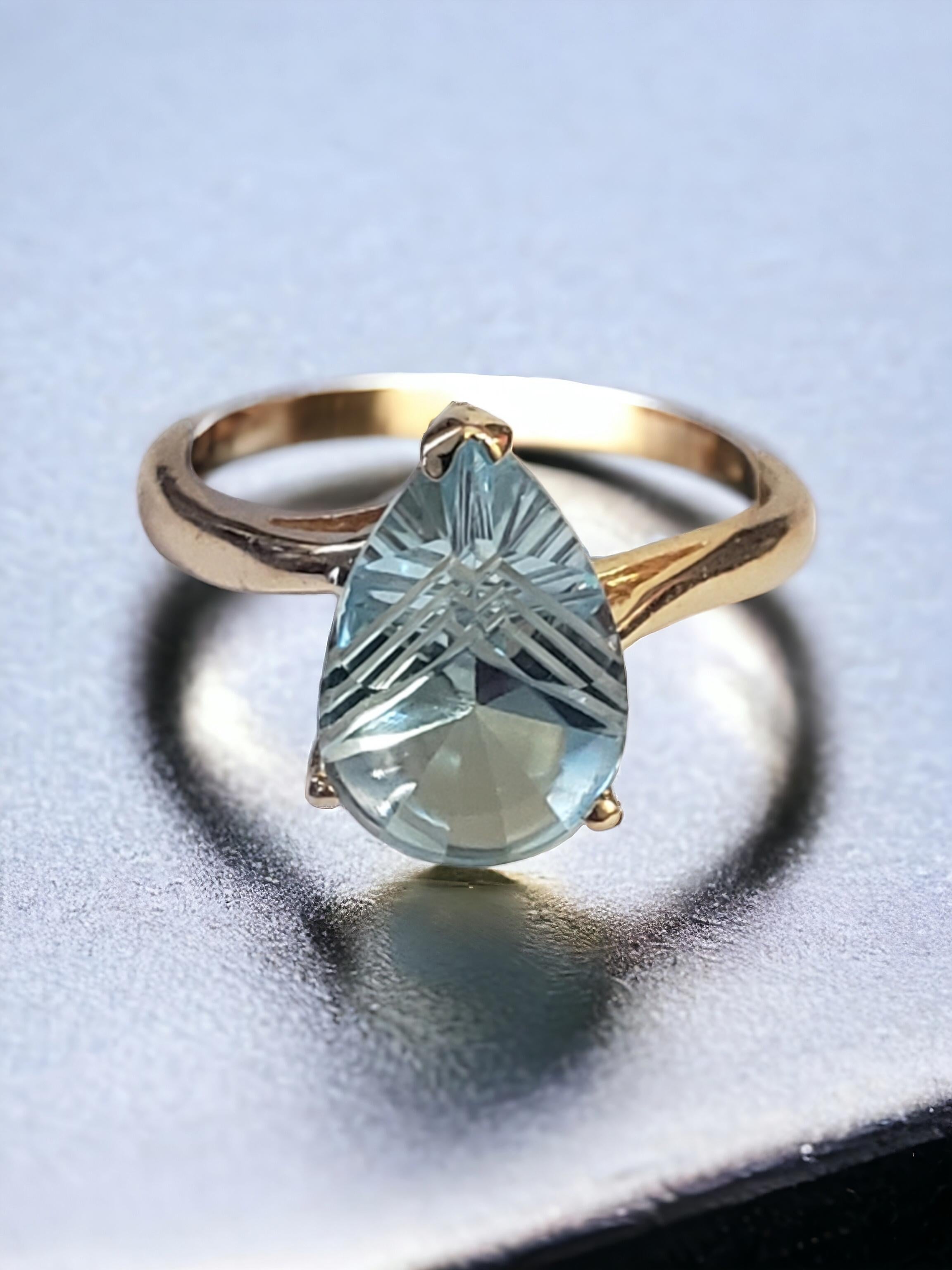 NEW Fantasy Special Cut 3 Ct. Natural Sky Blue Topaz Ring in 14k Yellow Gold For Sale 5