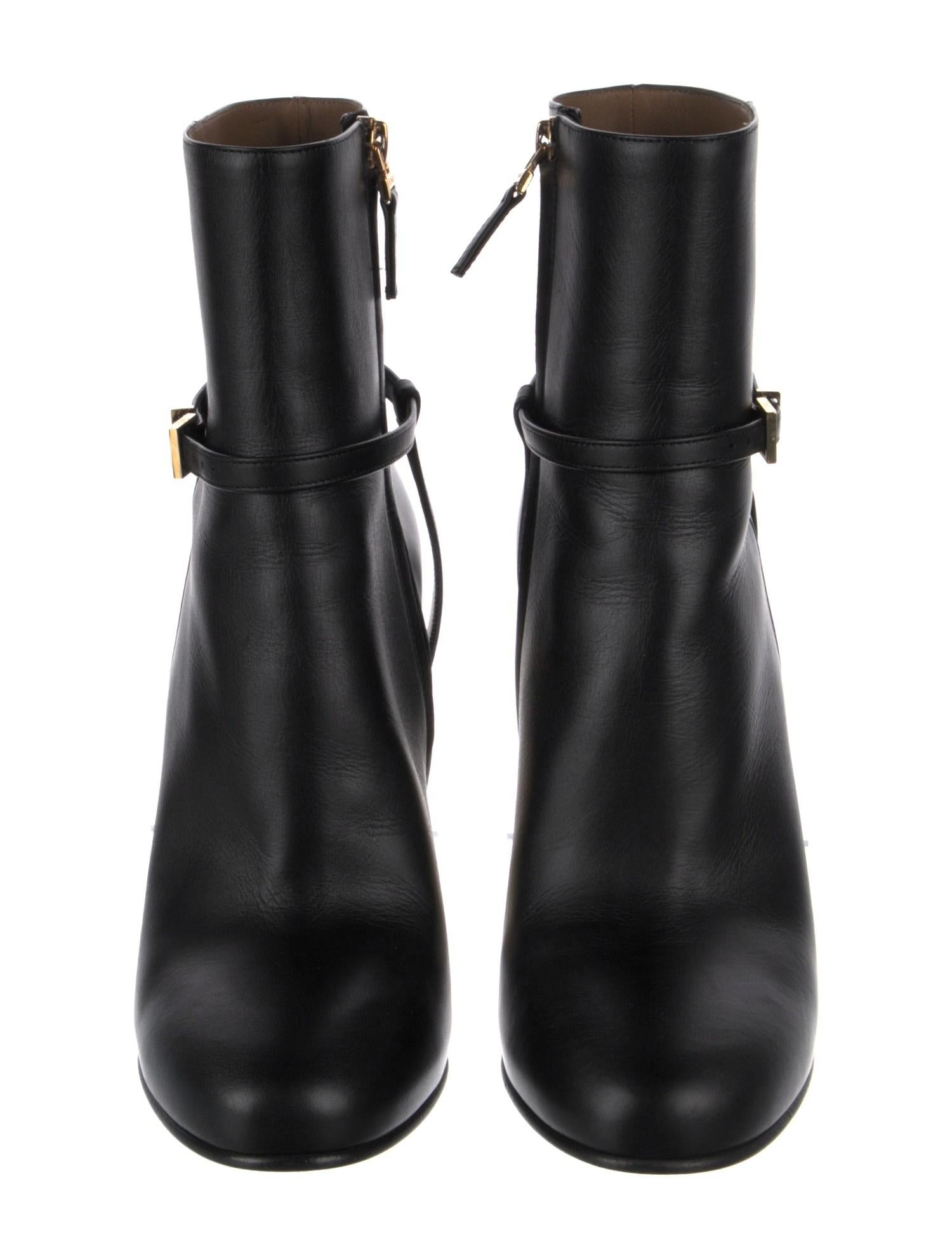 Nuovo Fendi 2023 Delfina Booties Taglia 40 in vendita 8