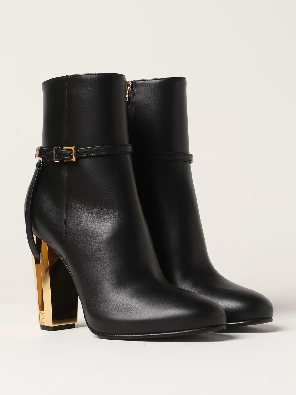 Nuovo Fendi 2023 Delfina Booties Taglia 40 In condizioni Nuovo in vendita a Ashburn, VA
