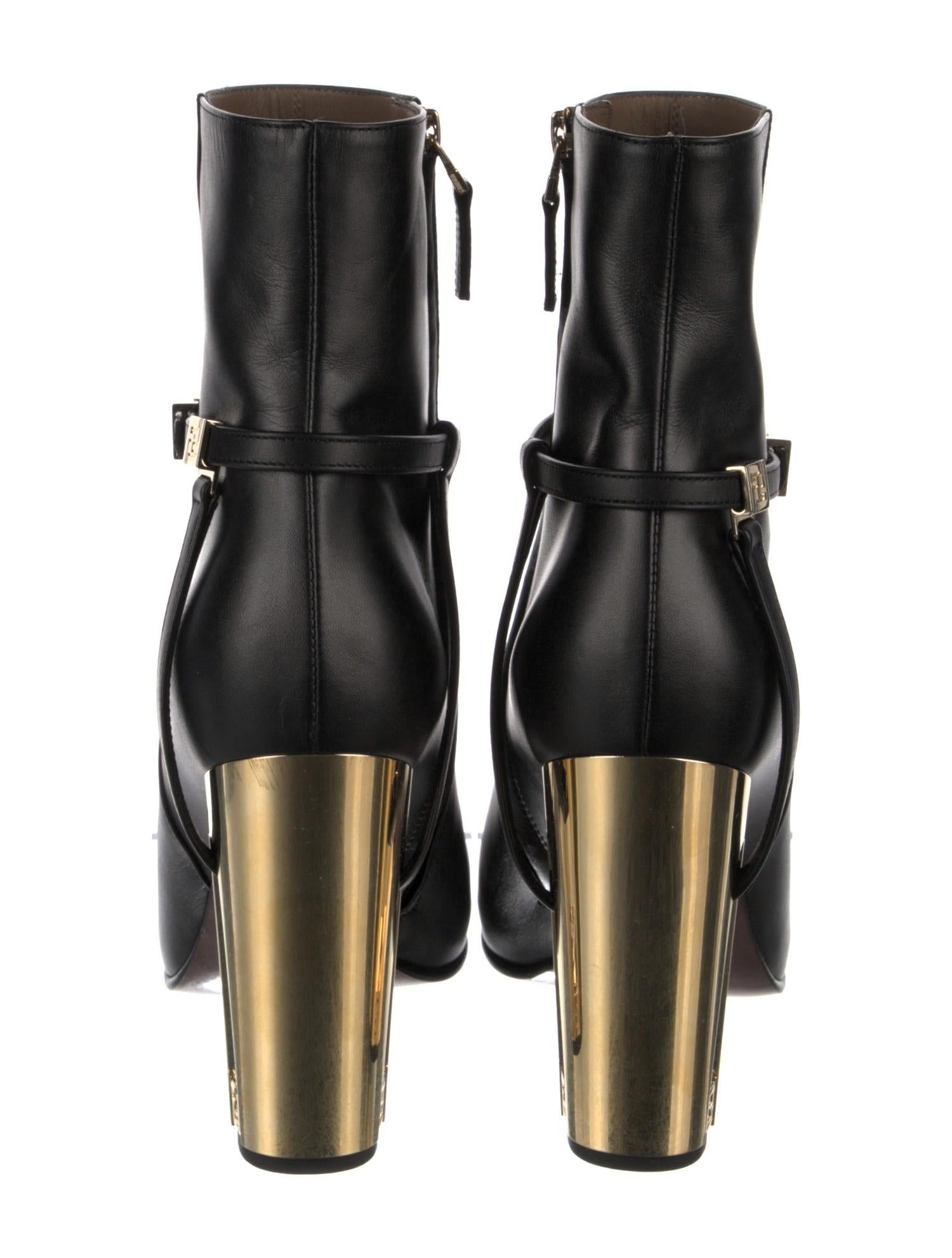 Donna Nuovo Fendi 2023 Delfina Booties Taglia 40 in vendita