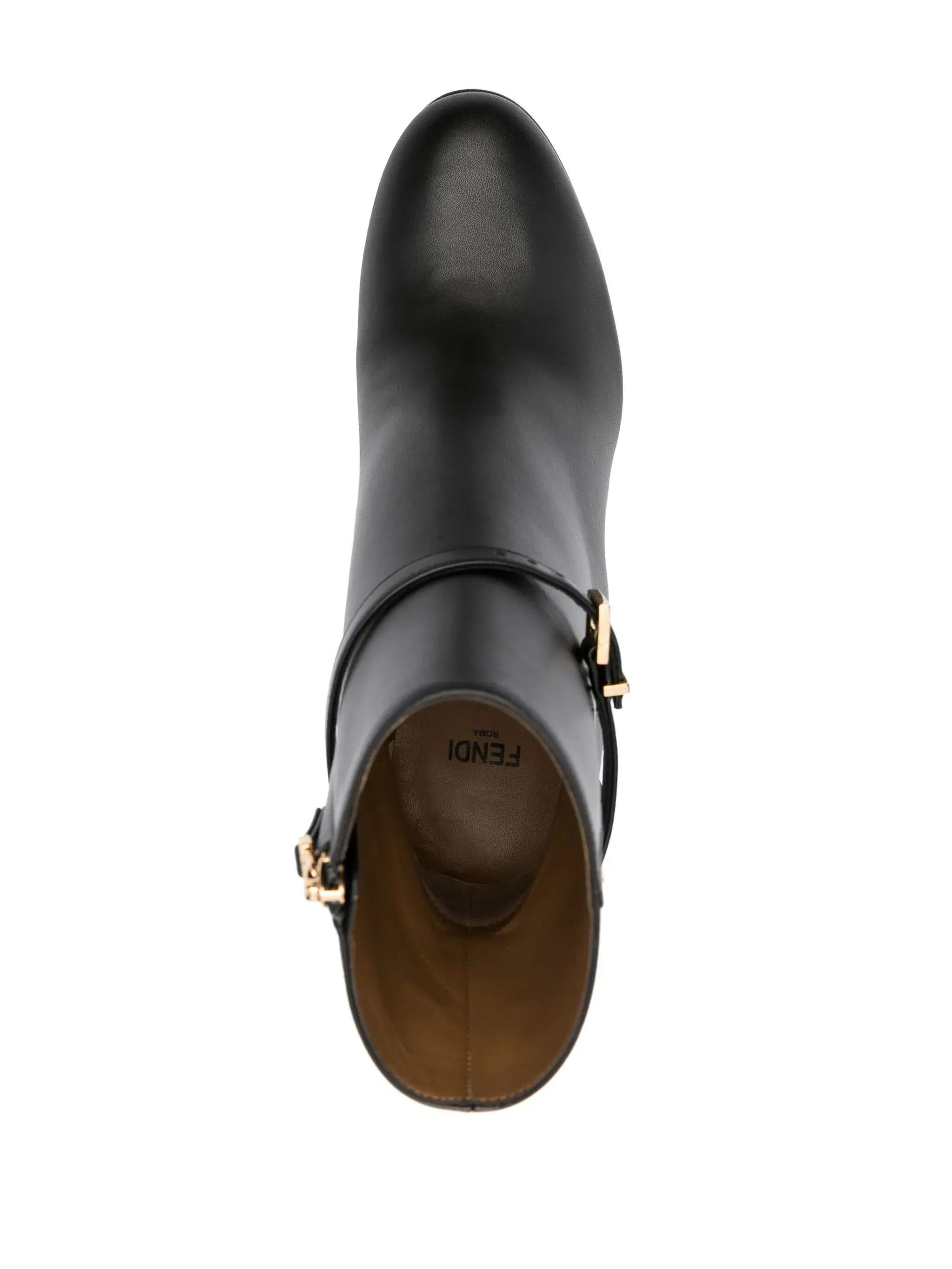 Nuovo Fendi 2023 Delfina Booties Taglia 40 in vendita 3