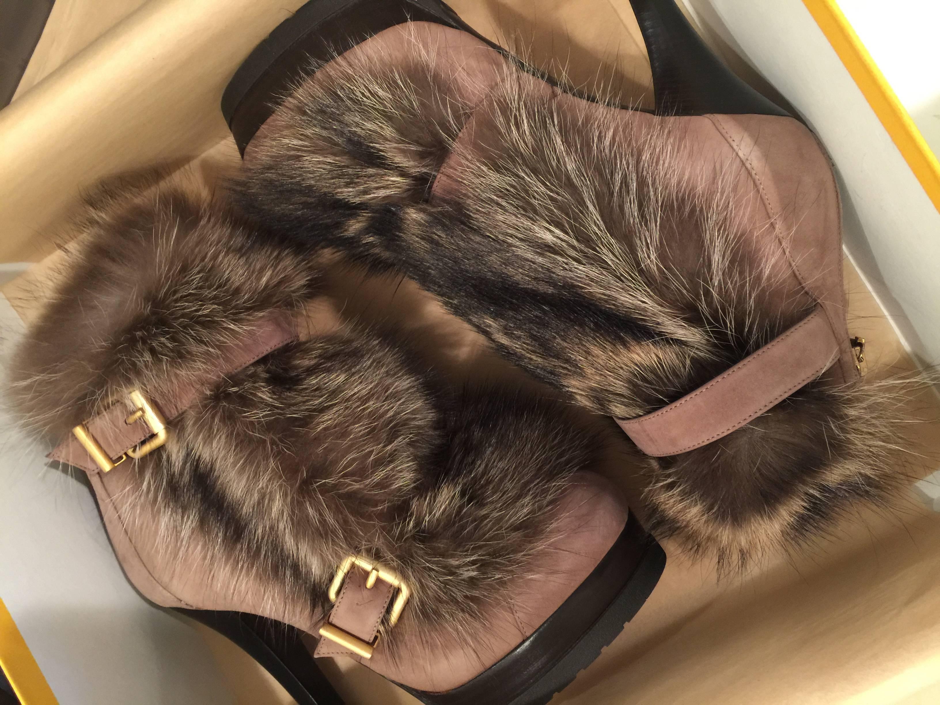 New Fendi Ad Runway Fur and Suede Platform Boots Booties Sz 38.5 For Sale 8