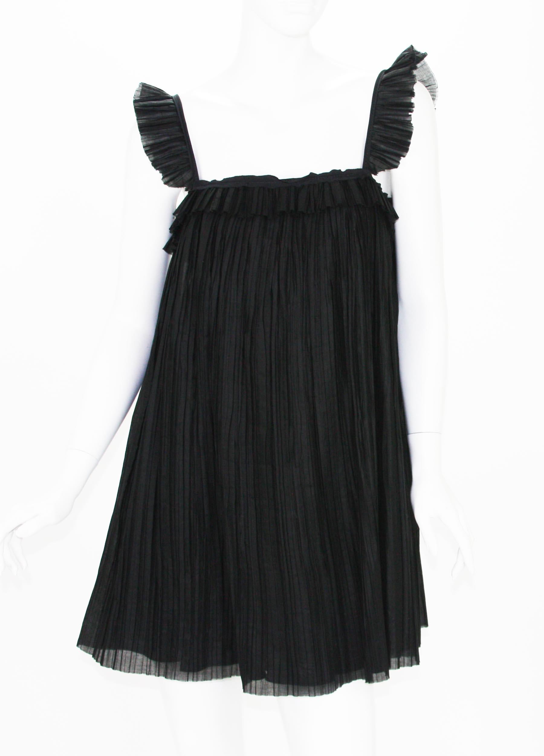 New Fendi Baby Doll Black Plisse-Organza Mini Dress It.42 In New Condition For Sale In Montgomery, TX