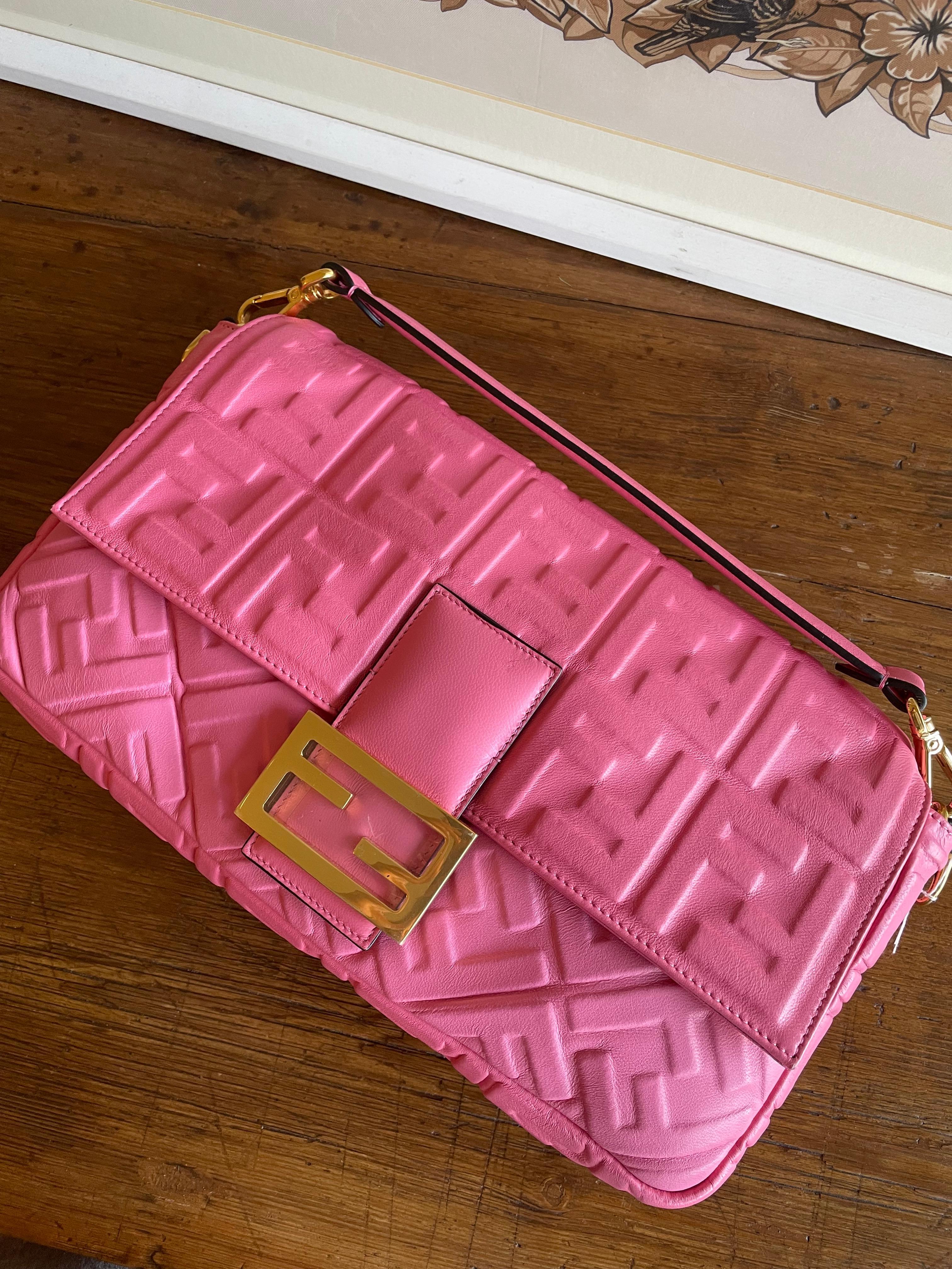 Women's or Men's New Fendi baguette bag in pink nappa leather.