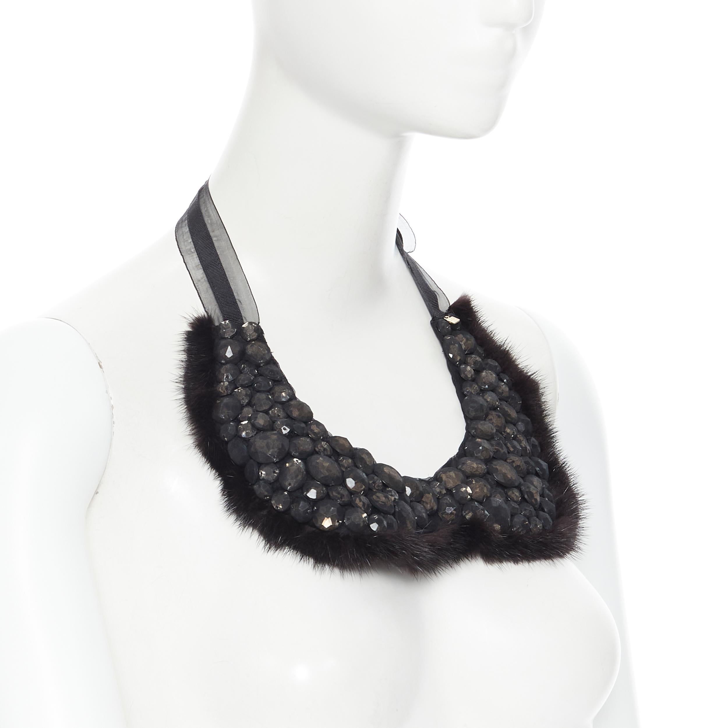 Neu FENDI Halskette mit Selbstkrawatte aus schwarzem Netzschmuck und Juwelenverzierung (Schwarz) im Angebot