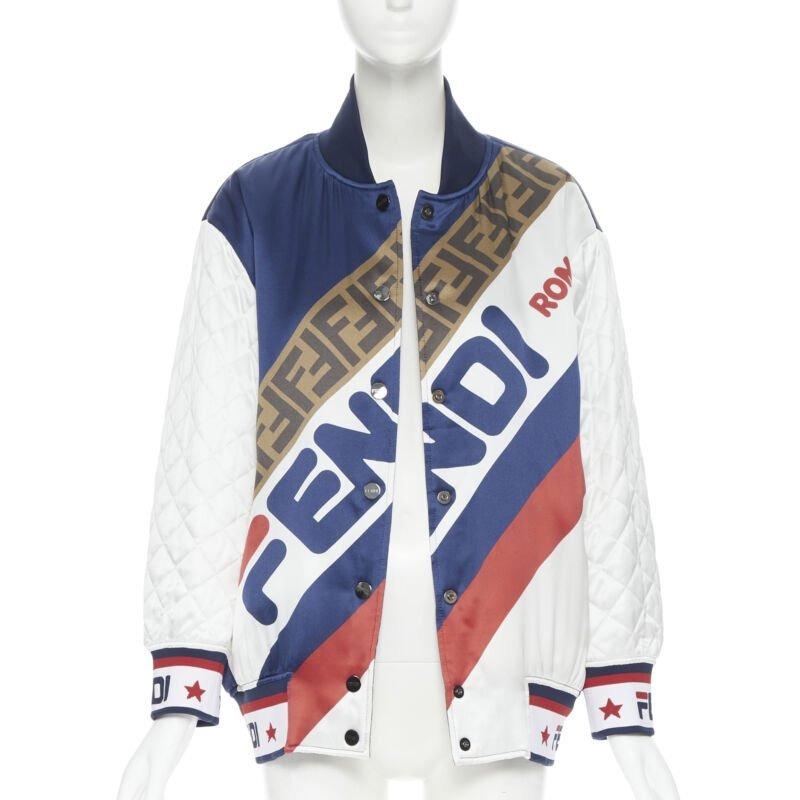 New FENDI FILA reversible colorblocked silk Zucca monogram bomber jacket IT38 XS
Reference: TGAS/B00348
Brand: Fendi
Material: Silk
Color: White, Brown
Pattern: Other
Closure: Snap Buttons
Extra Details: Reversible. Fendi Fila Roma silk with white