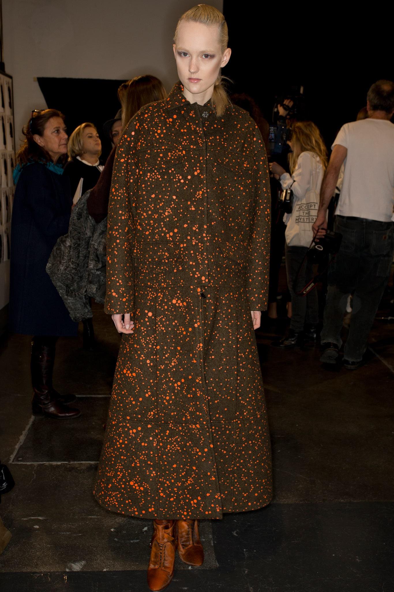 Bottes en fourrure Fendi Karl Lagerfeld défilé 2014 avec boîte, taille 37,5, neuves en vente 6