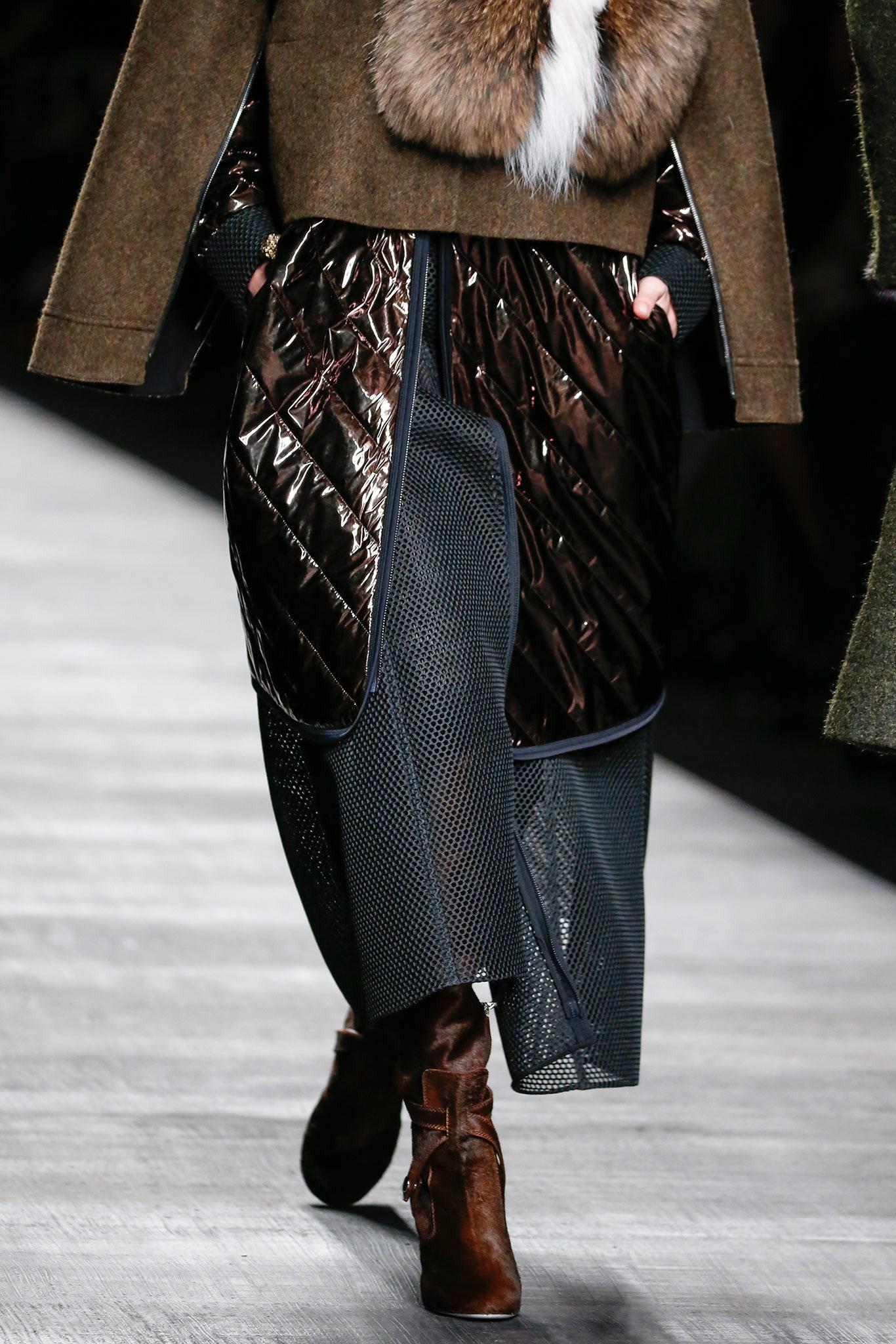 Bottes en fourrure Fendi Karl Lagerfeld défilé 2014 avec boîte, taille 37,5, neuves Pour femmes en vente