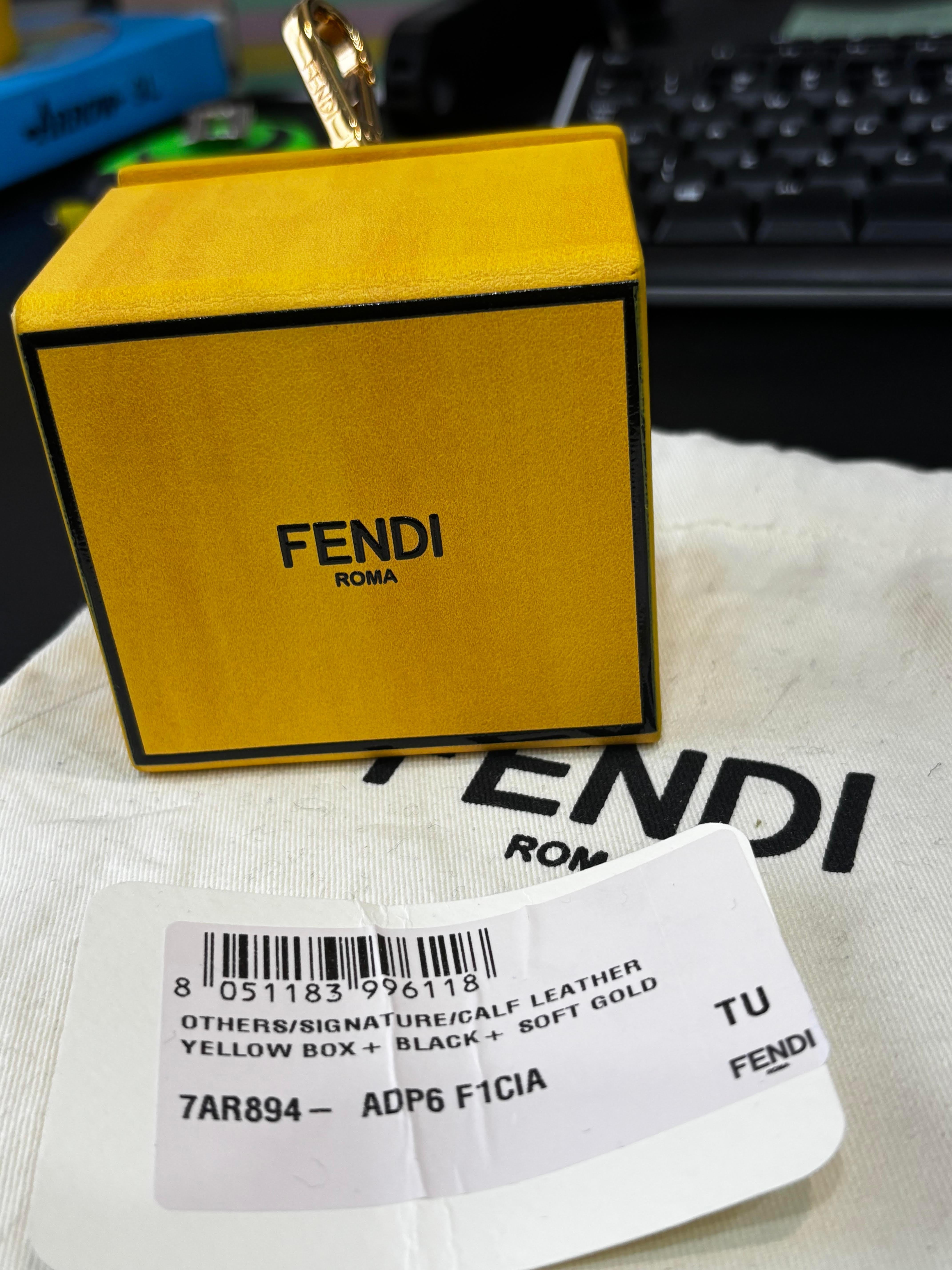 New Fendi Leather Box Key Chain Women Bag, One Size, S1158 For Sale 3