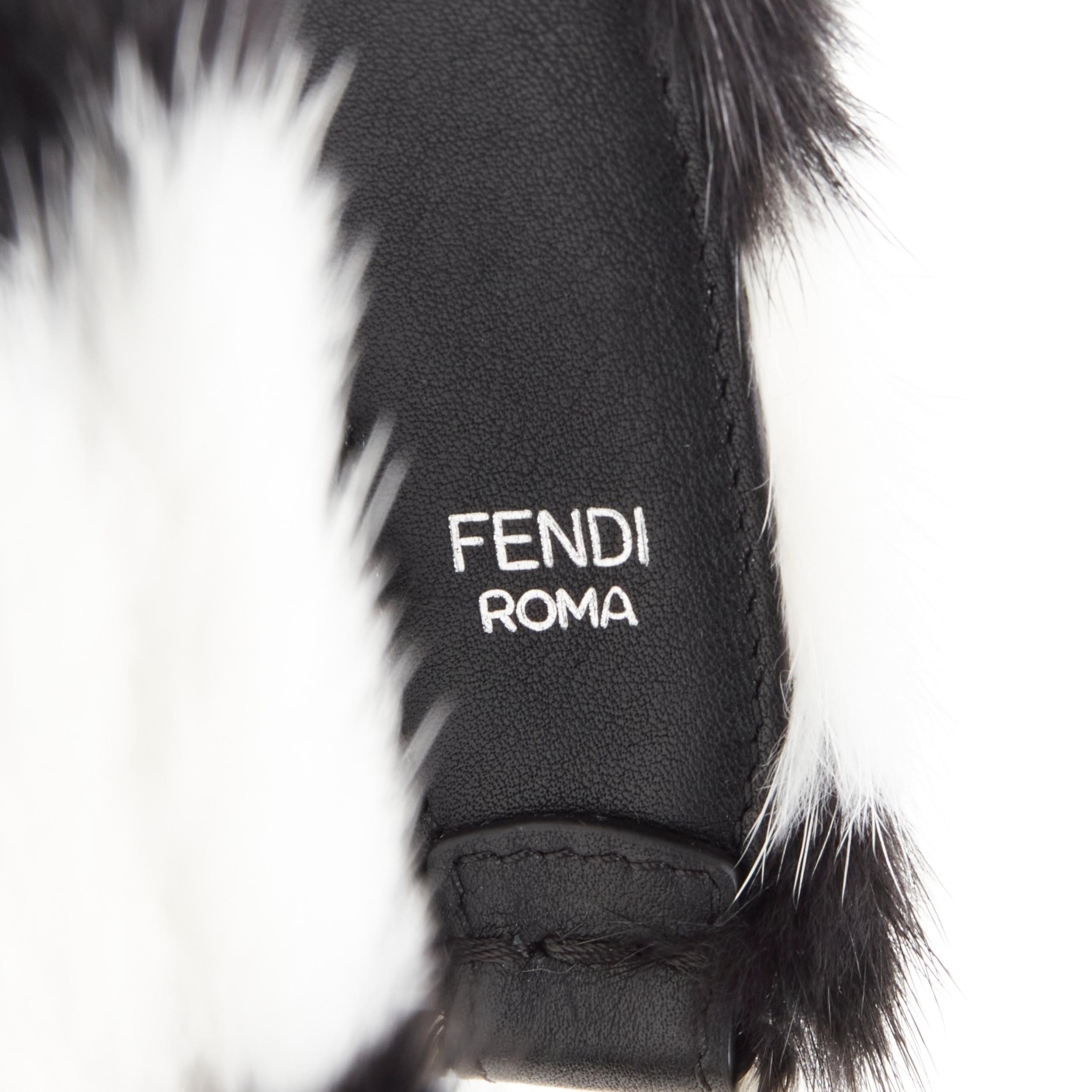FENDI Mini Strap You - Sac à poignée courte en fourrure noire et blanche, état neuf Pour femmes en vente