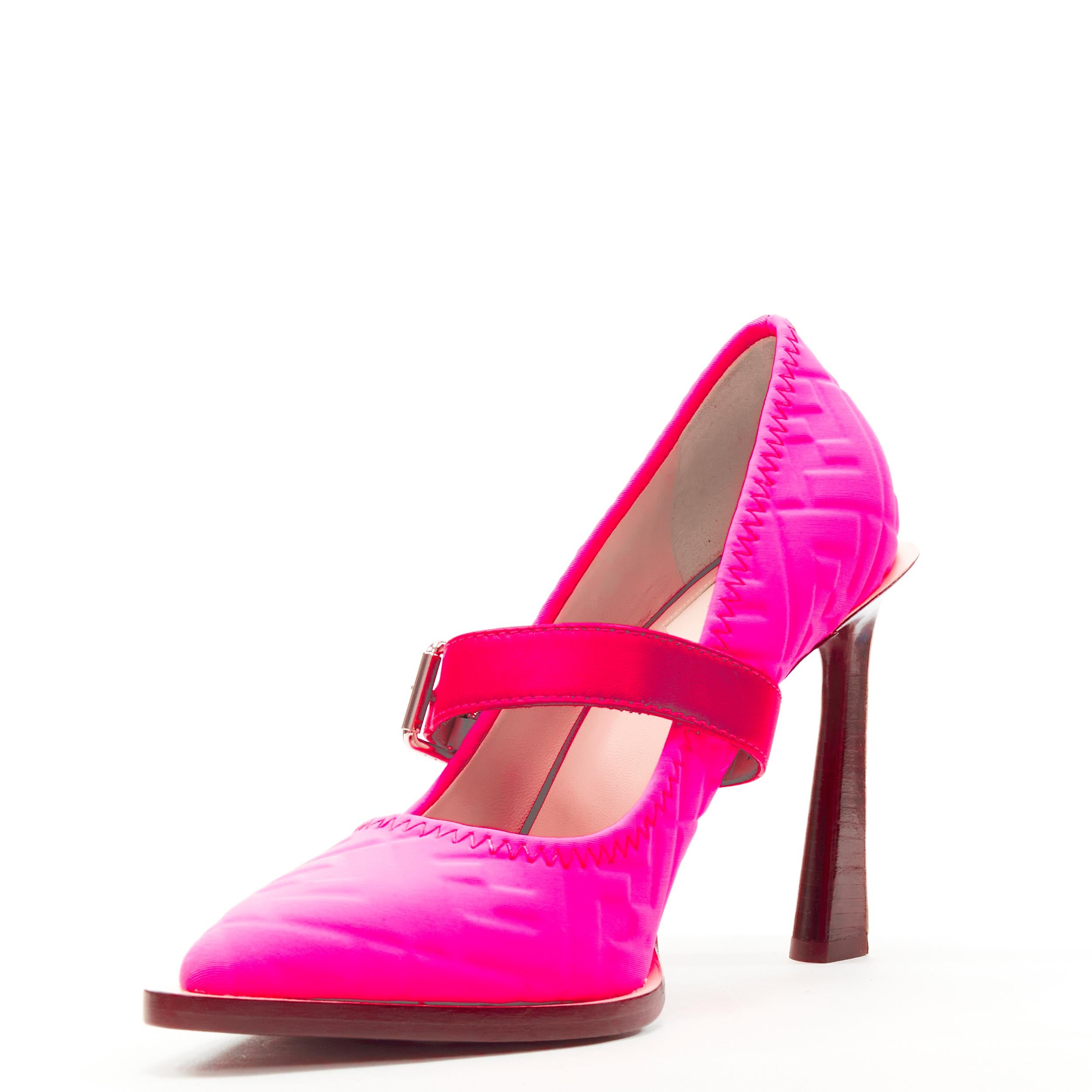 nicki minaj pink print shoes