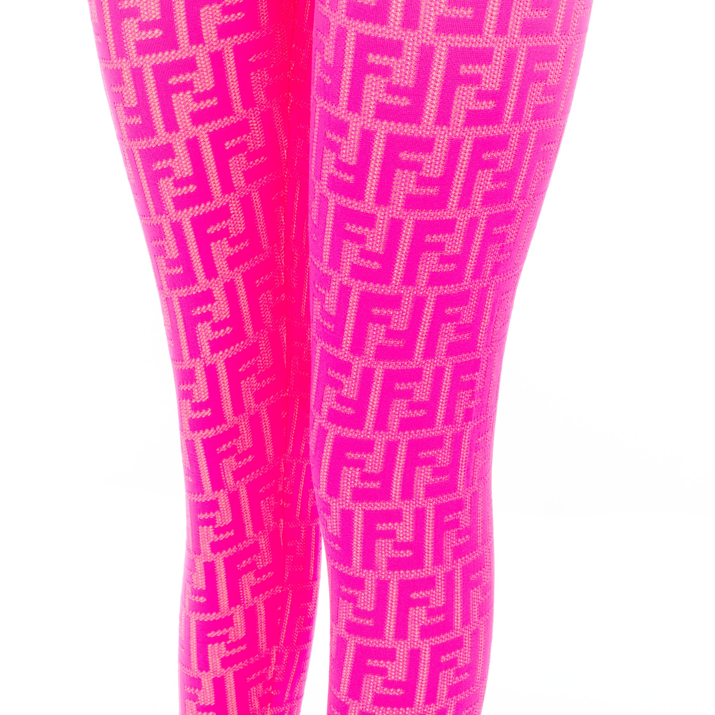 new FENDI Nicki Minaj Prints On Runway neon pink FF Zucca legging IT38 XS In New Condition For Sale In Hong Kong, NT